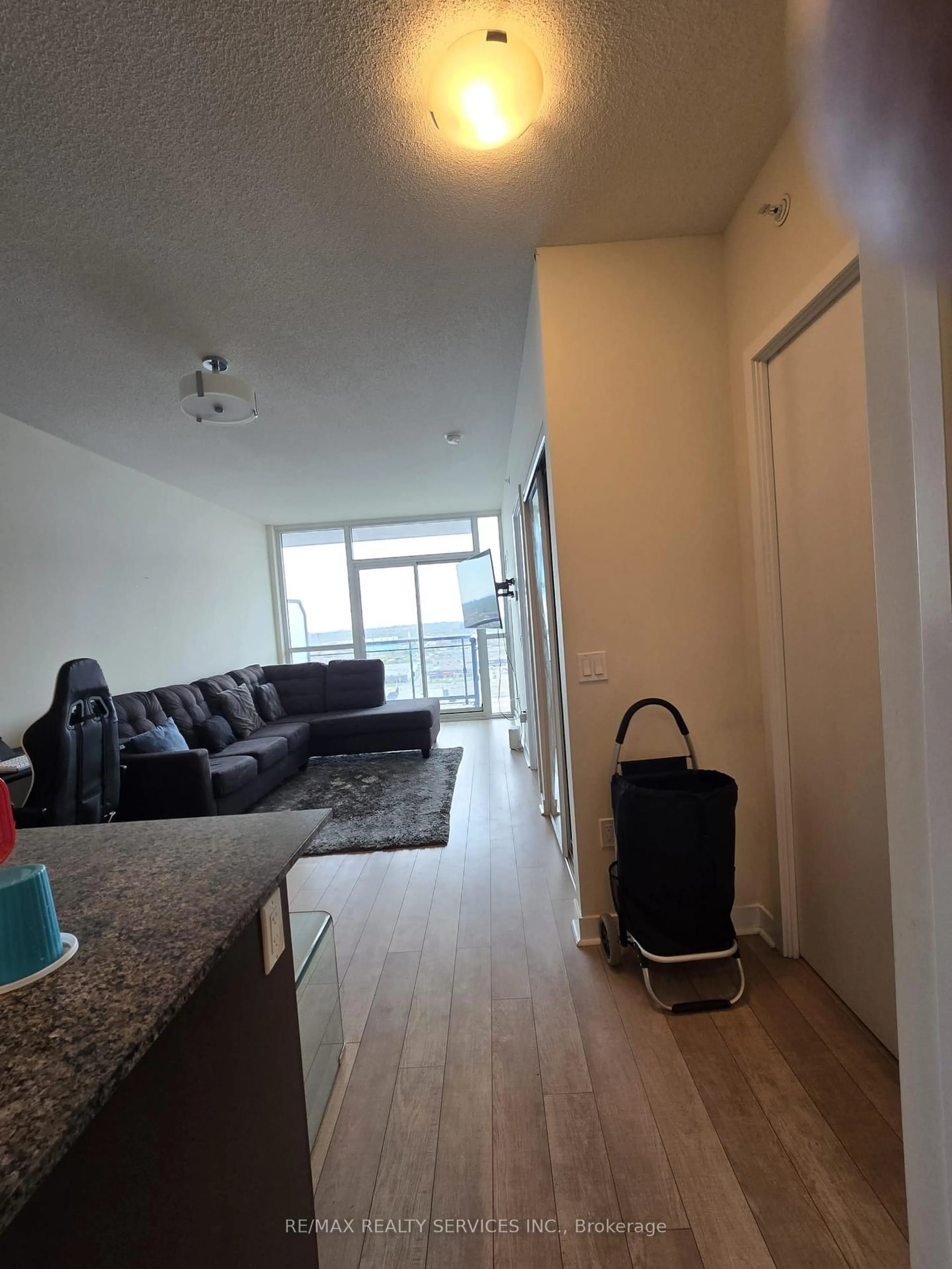 A pic of a room for 3975 Grand Park Dr #1506, Mississauga Ontario L5B 0K4