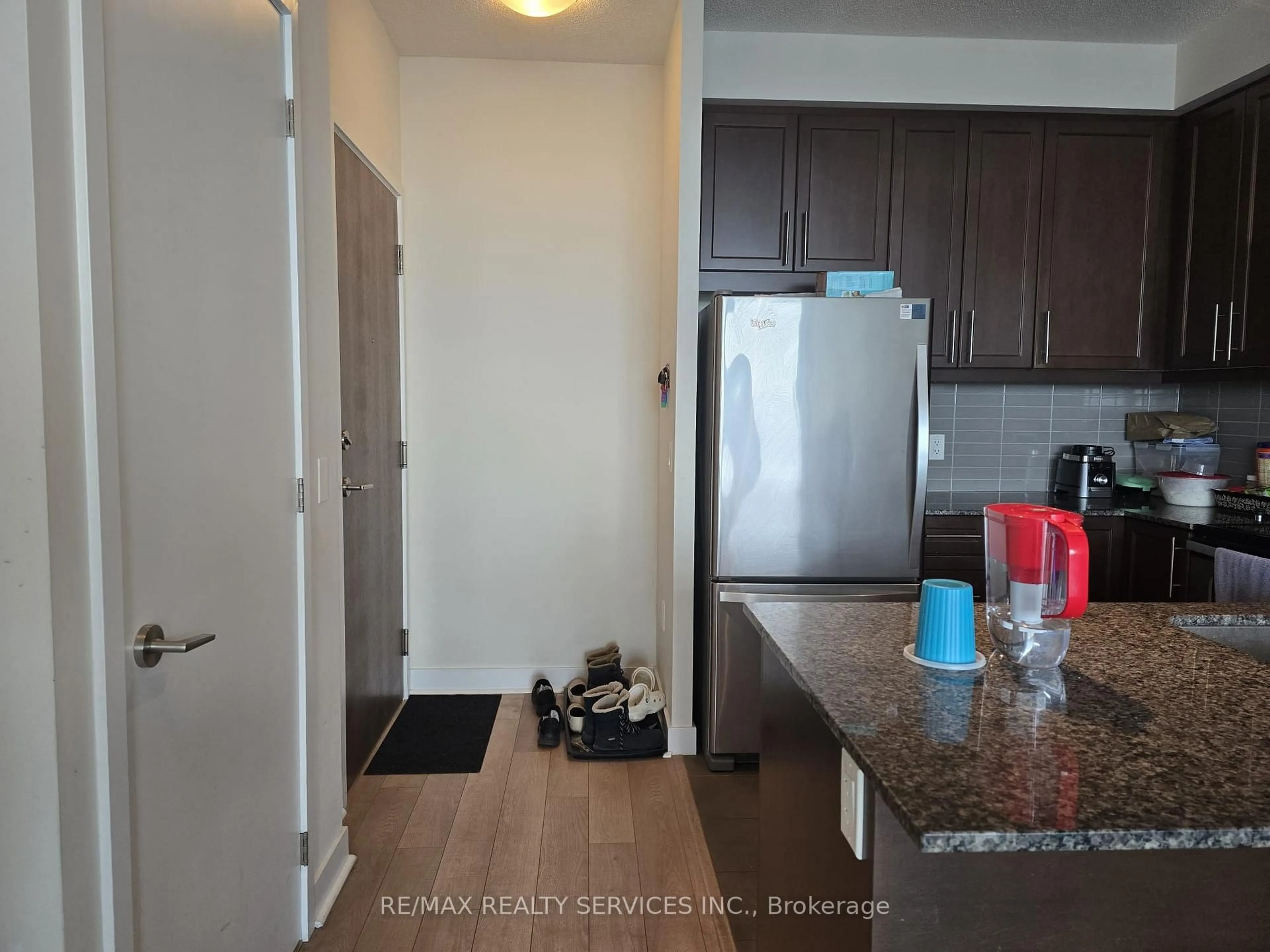 Standard kitchen, unknown for 3975 Grand Park Dr #1506, Mississauga Ontario L5B 0K4