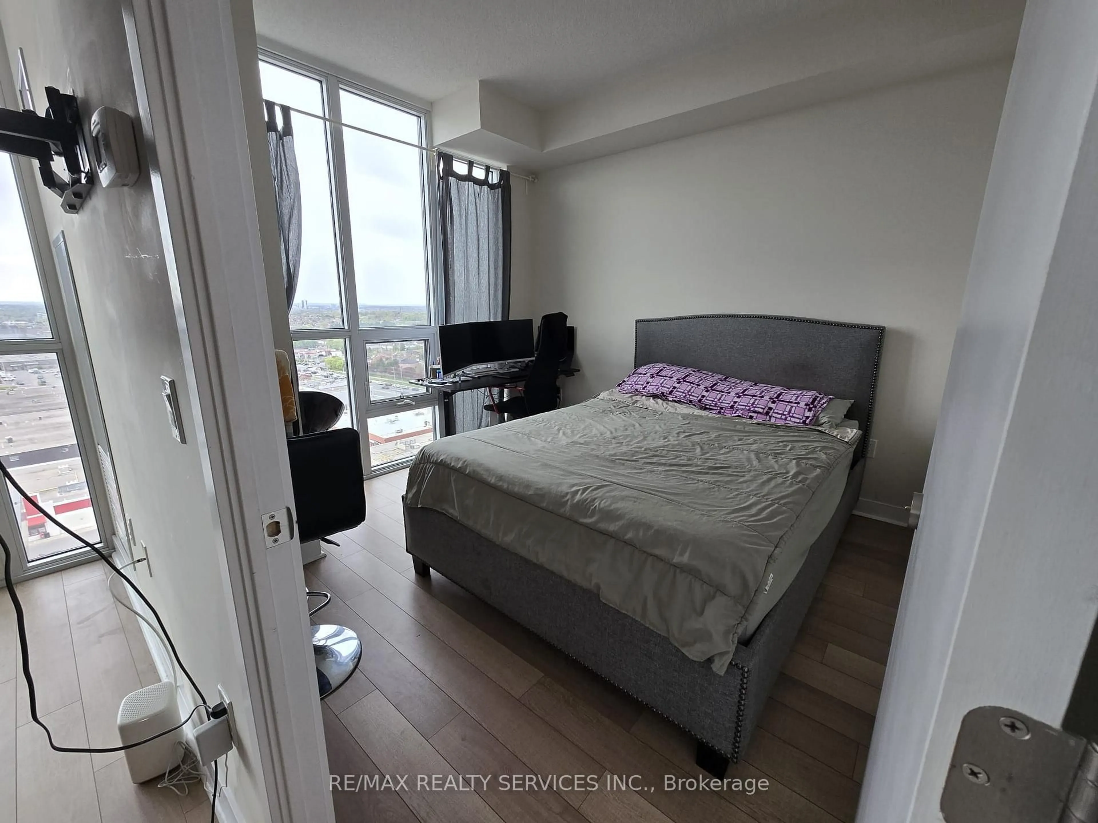 A pic of a room for 3975 Grand Park Dr #1506, Mississauga Ontario L5B 0K4