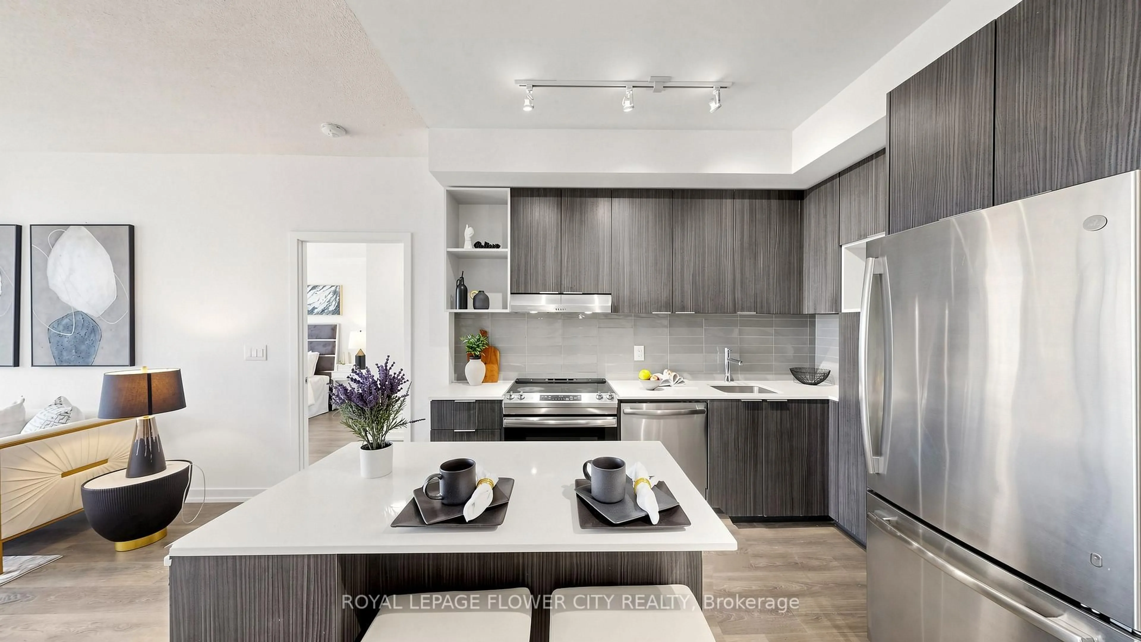 Contemporary kitchen, unknown for 2520 Eglinton Ave #1710, Mississauga Ontario L5M 0Y4