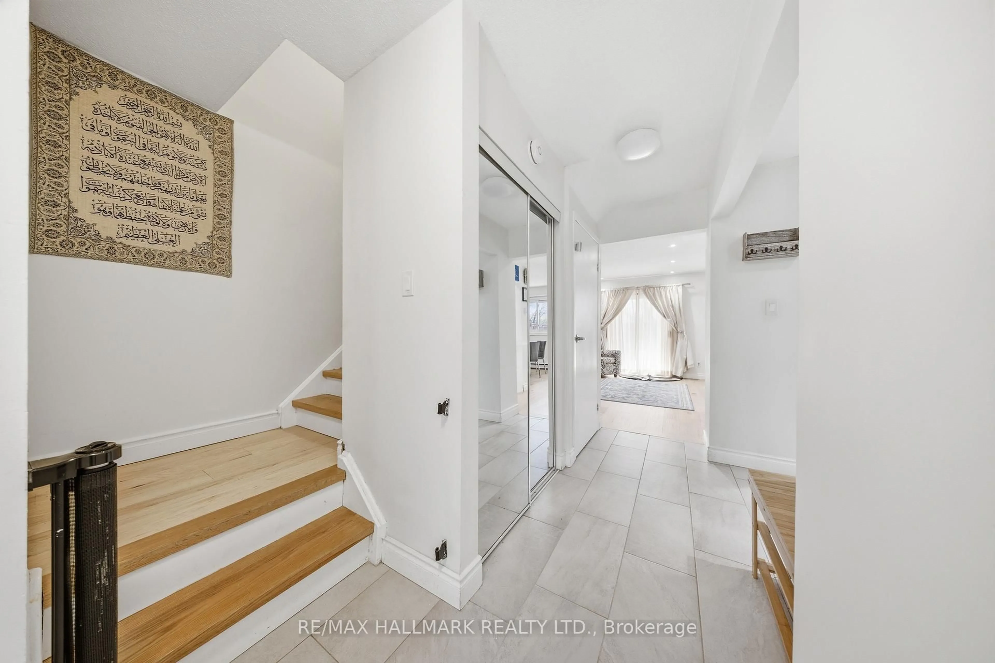 Unknown for 6240 Montevideo Rd #19, Mississauga Ontario L5N 2N7