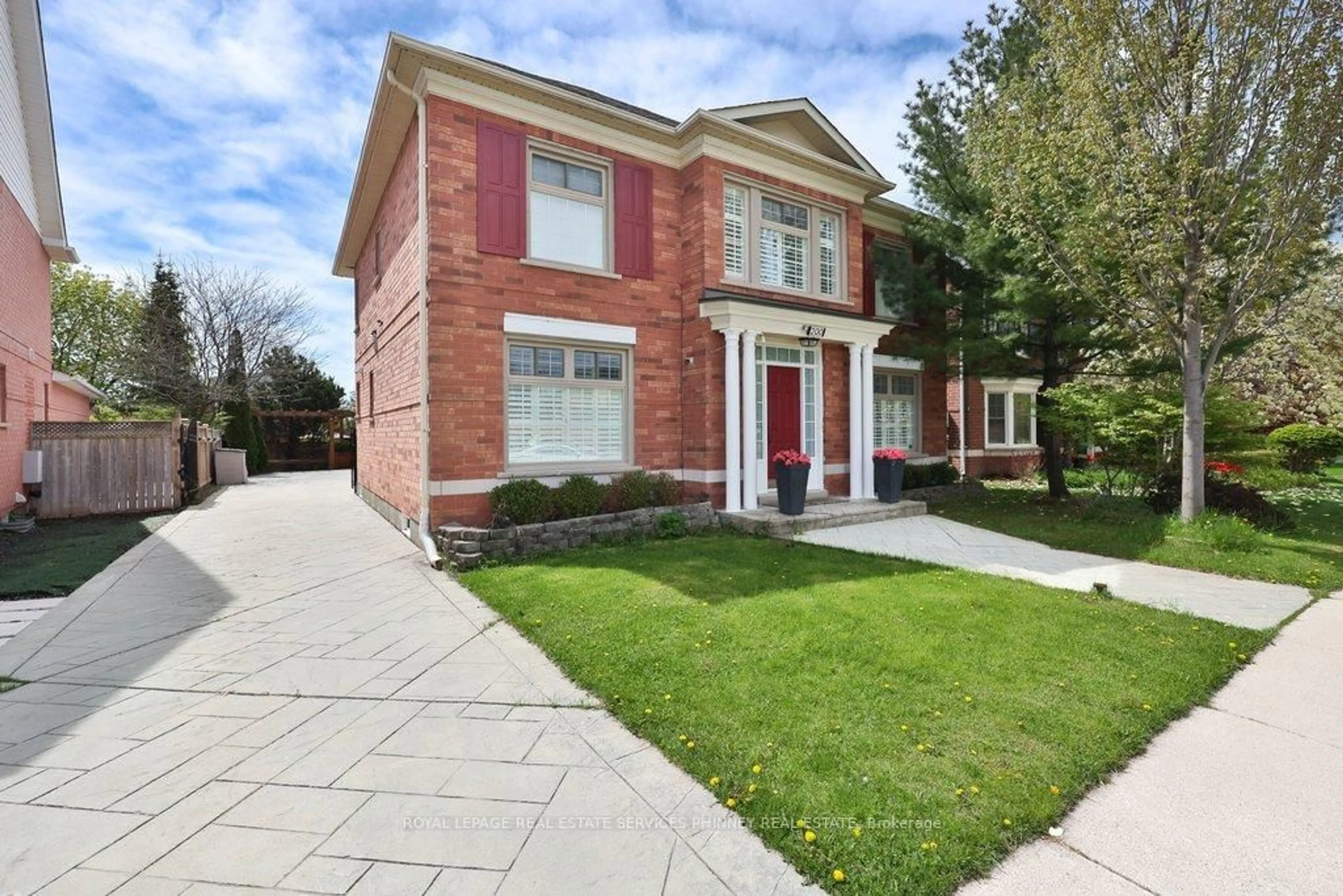 Home with brick exterior material, street for 200 Lexington Rd, Oakville Ontario L6H 6L6