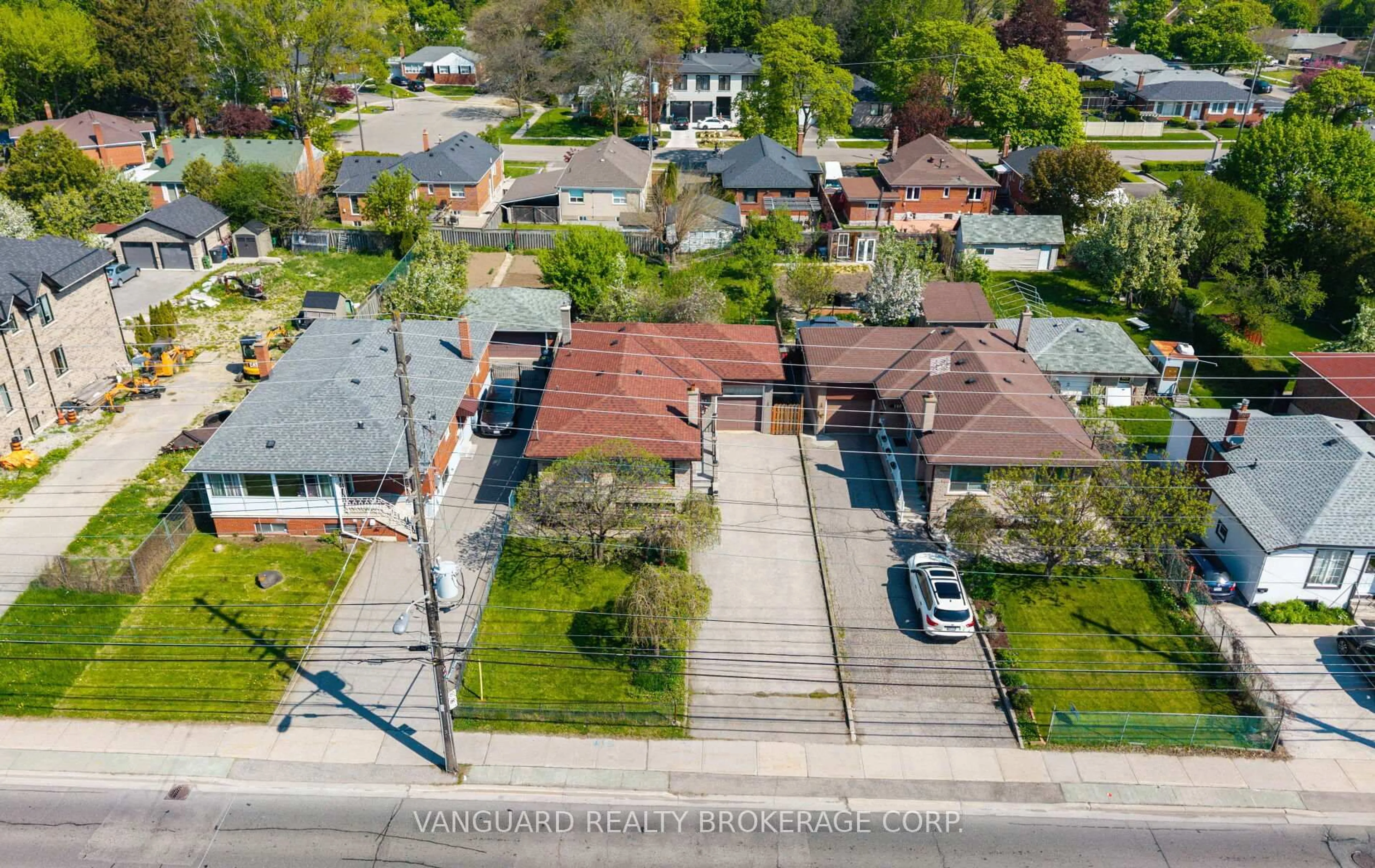 A pic from outside/outdoor area/front of a property/back of a property/a pic from drone, street for 182 Dixon Rd, Toronto Ontario M9P 2L8