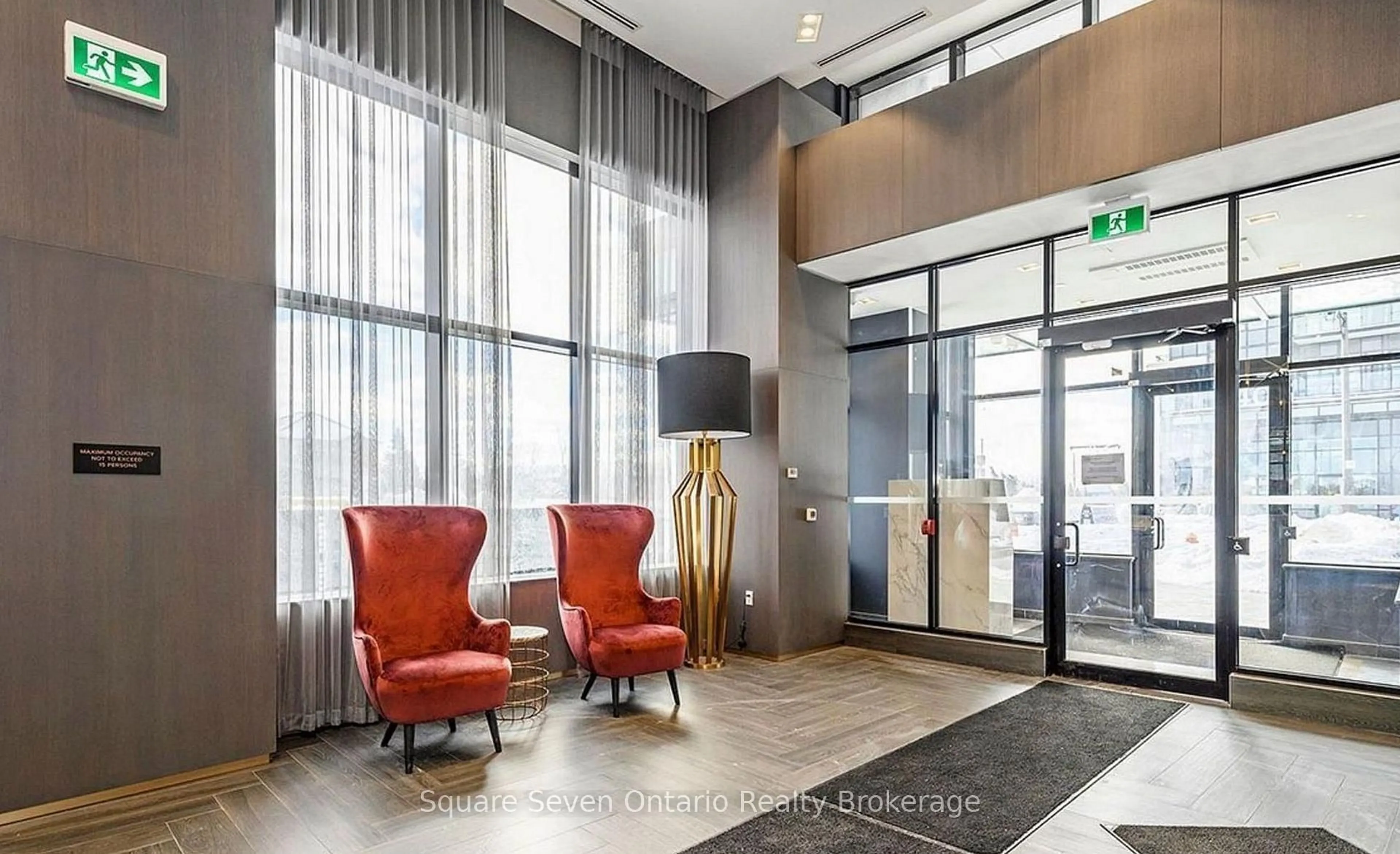 Indoor foyer for 395 Dundas St #820, Oakville Ontario L6M 4M2