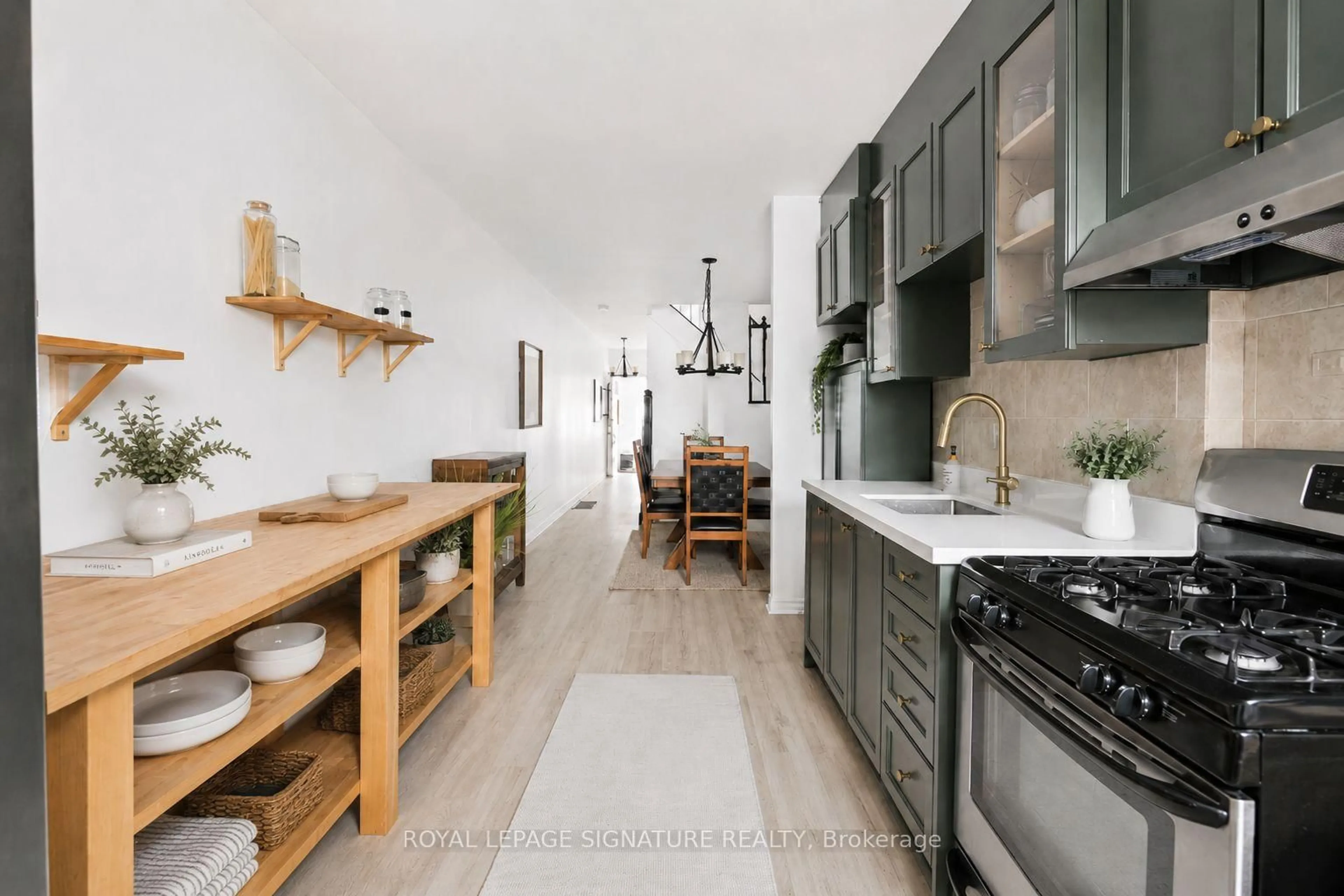Open concept kitchen, ceramic/tile floor for 13 Auburn Ave, Toronto Ontario M6H 2L6