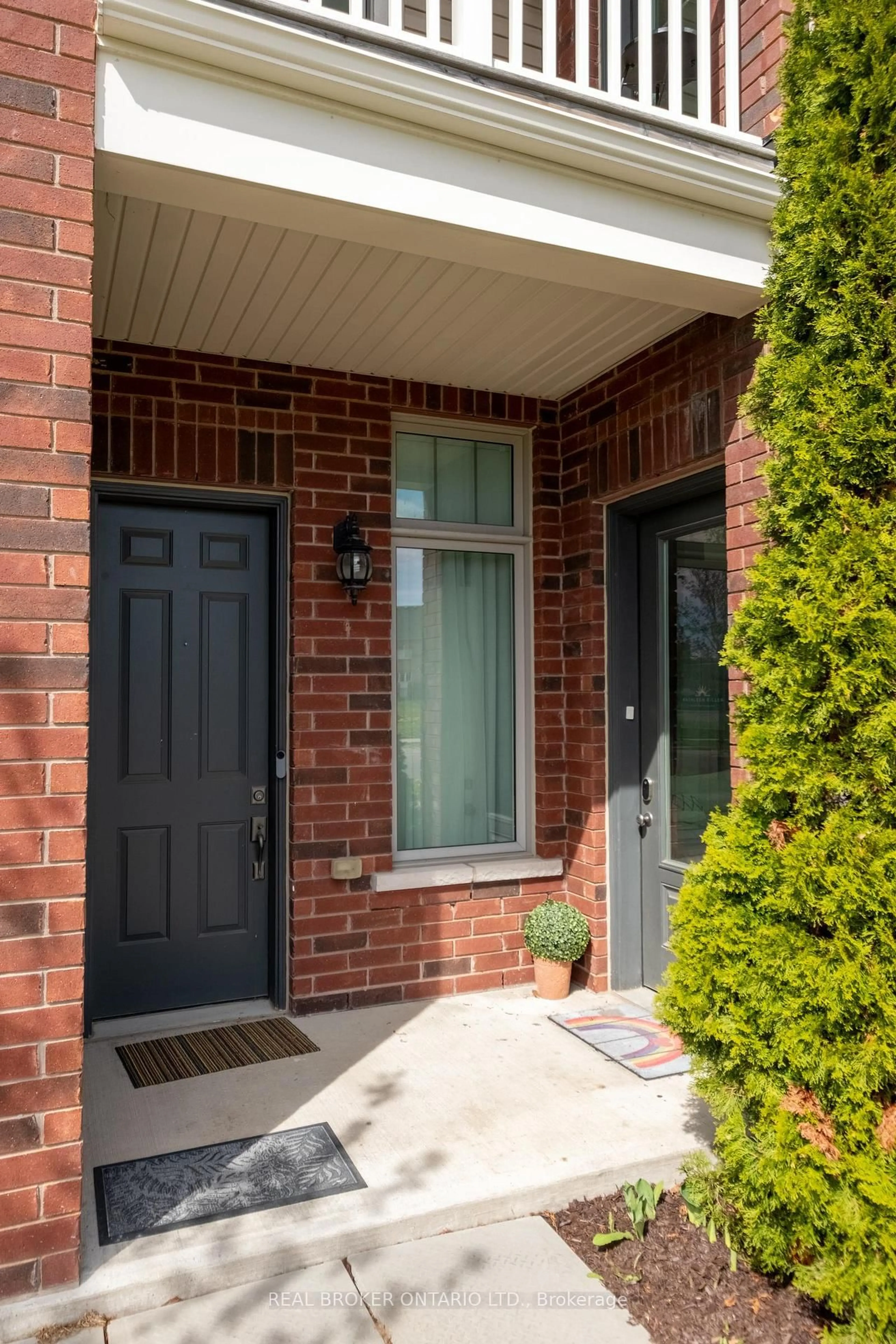 Home with brick exterior material, street for 2 Mcdevitt Lane, Caledon Ontario L7C 3S4