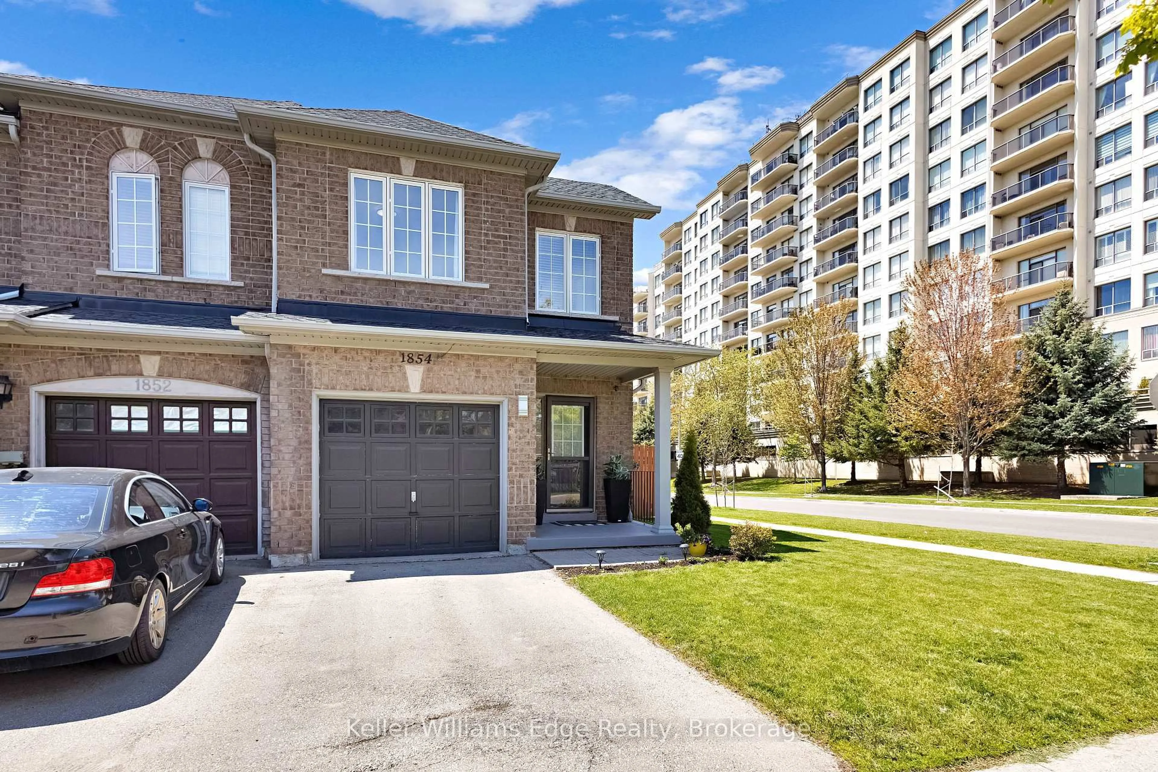 Home with brick exterior material, street for 1854 Imperial Way, Burlington Ontario L7L 7M2