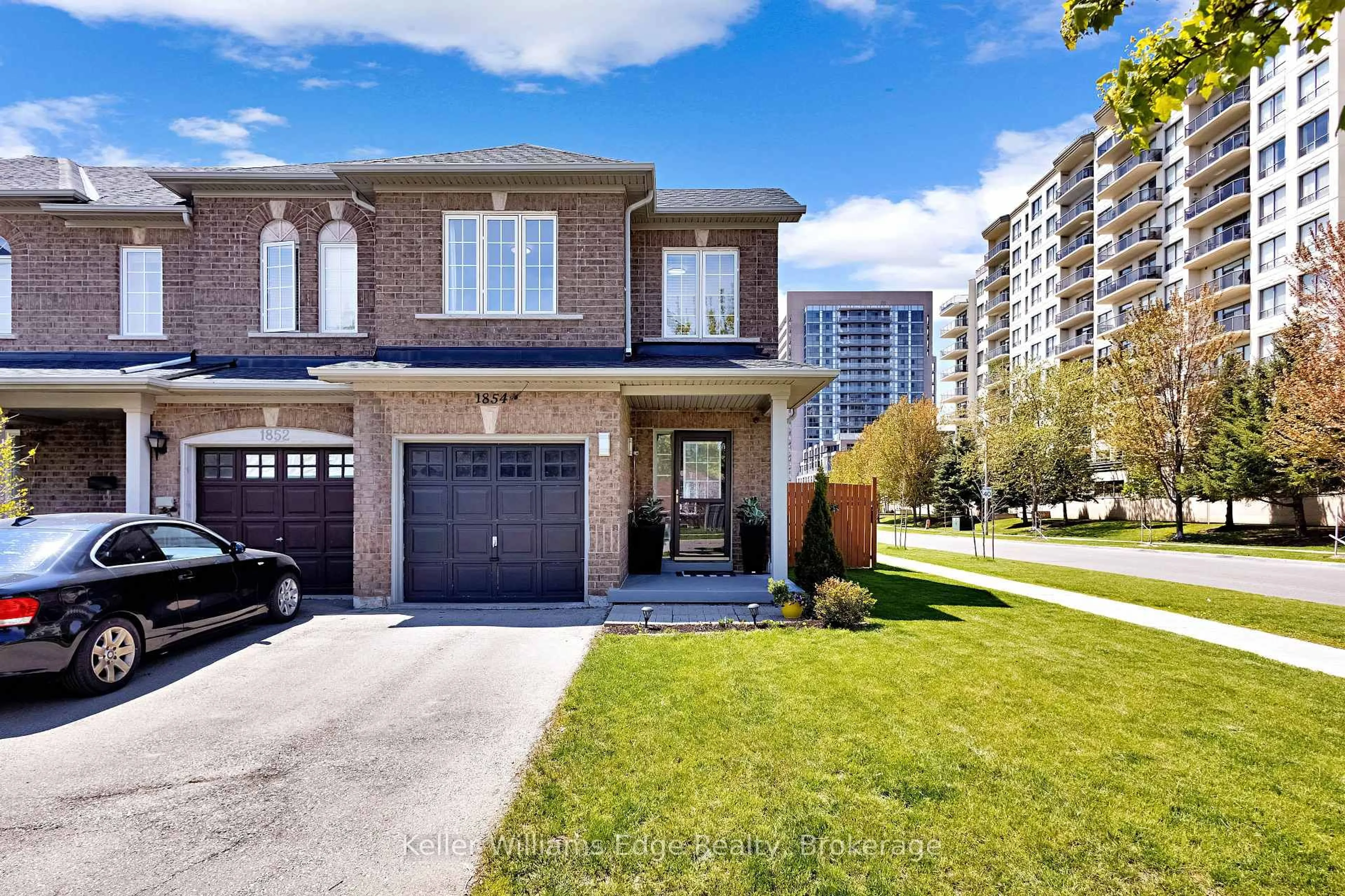 Home with brick exterior material, street for 1854 Imperial Way, Burlington Ontario L7L 7M2