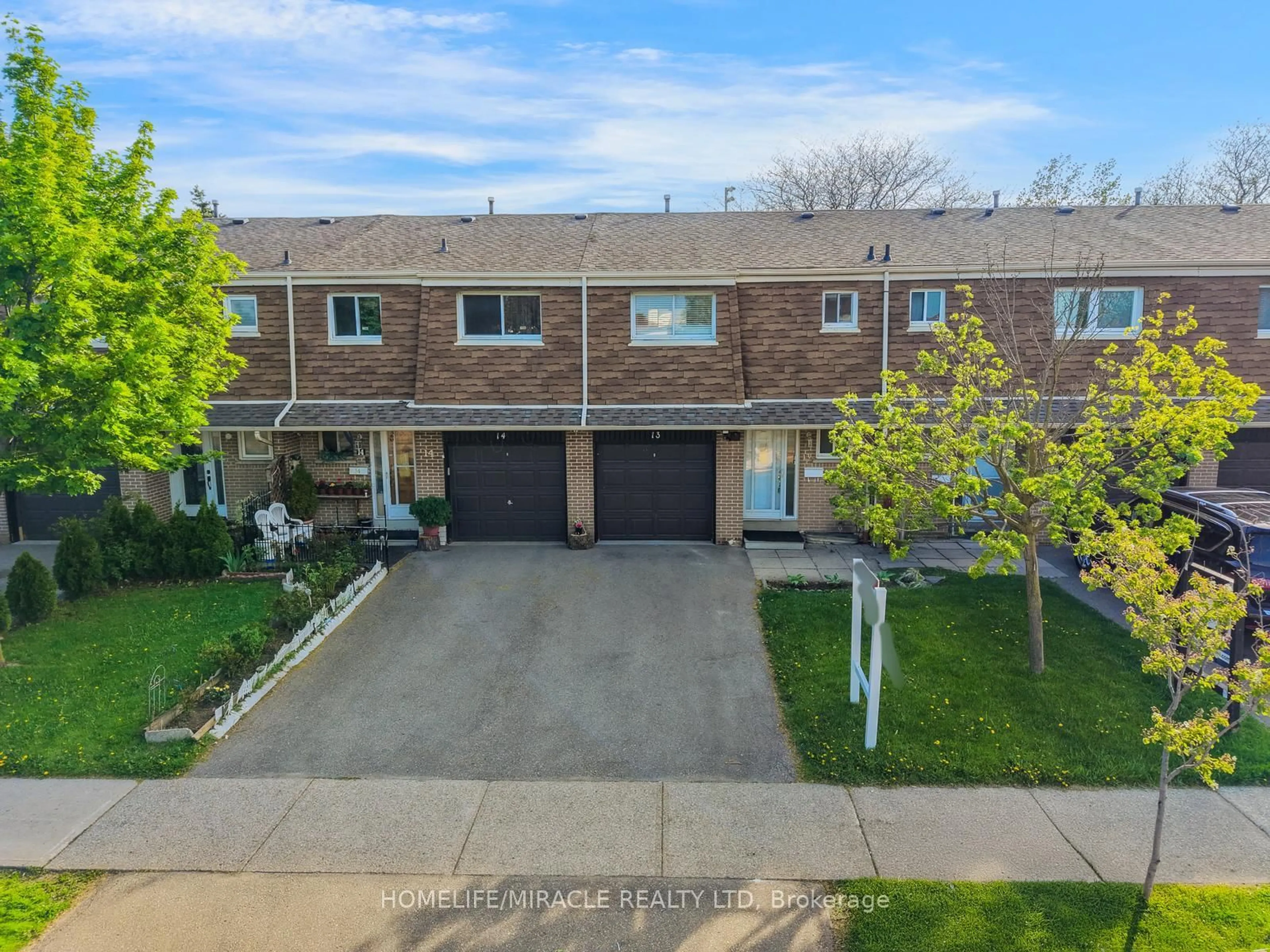 A pic from outside/outdoor area/front of a property/back of a property/a pic from drone, street for 7450 Darcel Ave #13, Mississauga Ontario L4T 2X7