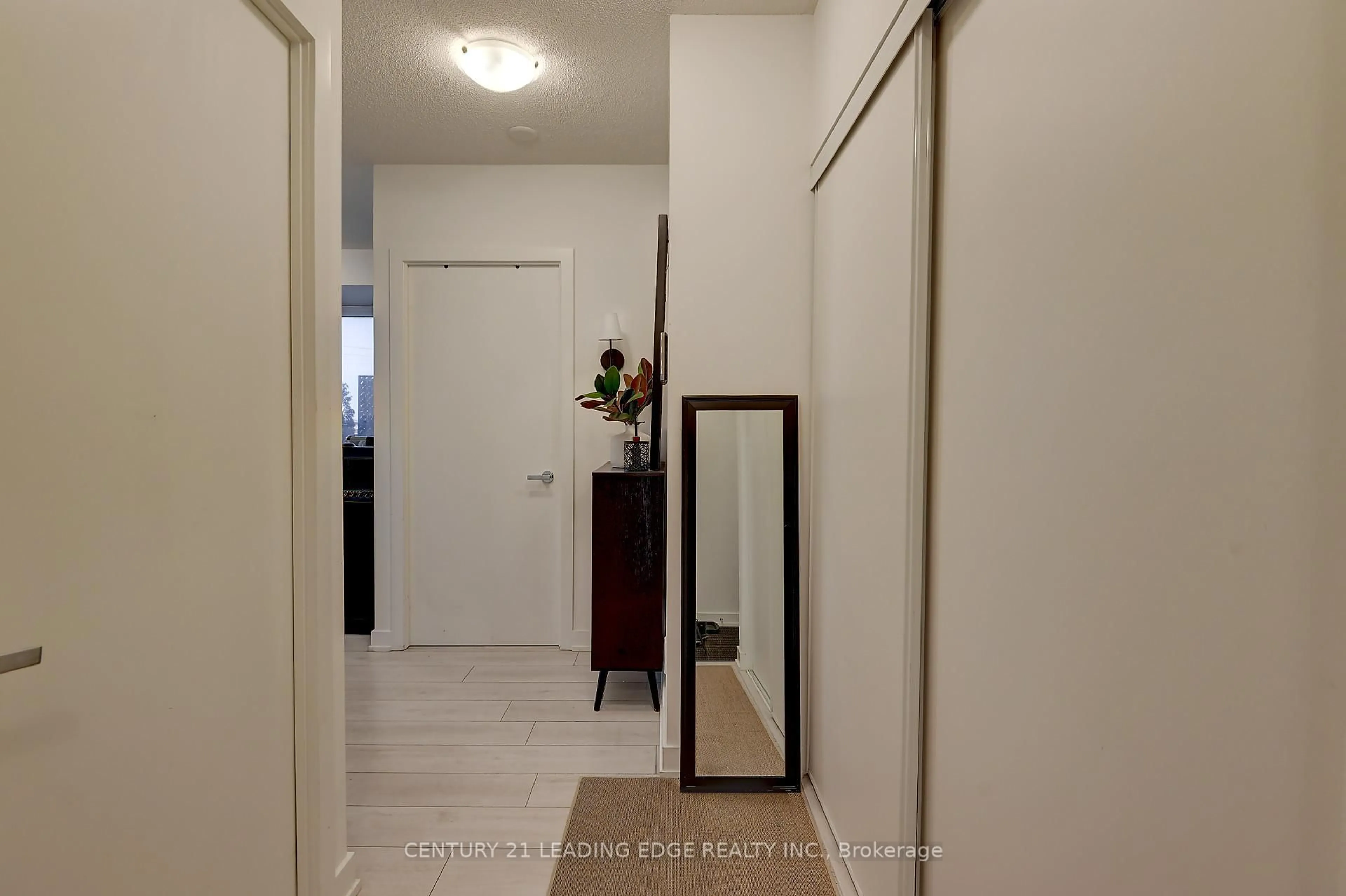 Indoor foyer for 3200 Dakota Common #B211, Burlington Ontario L7M 2A7