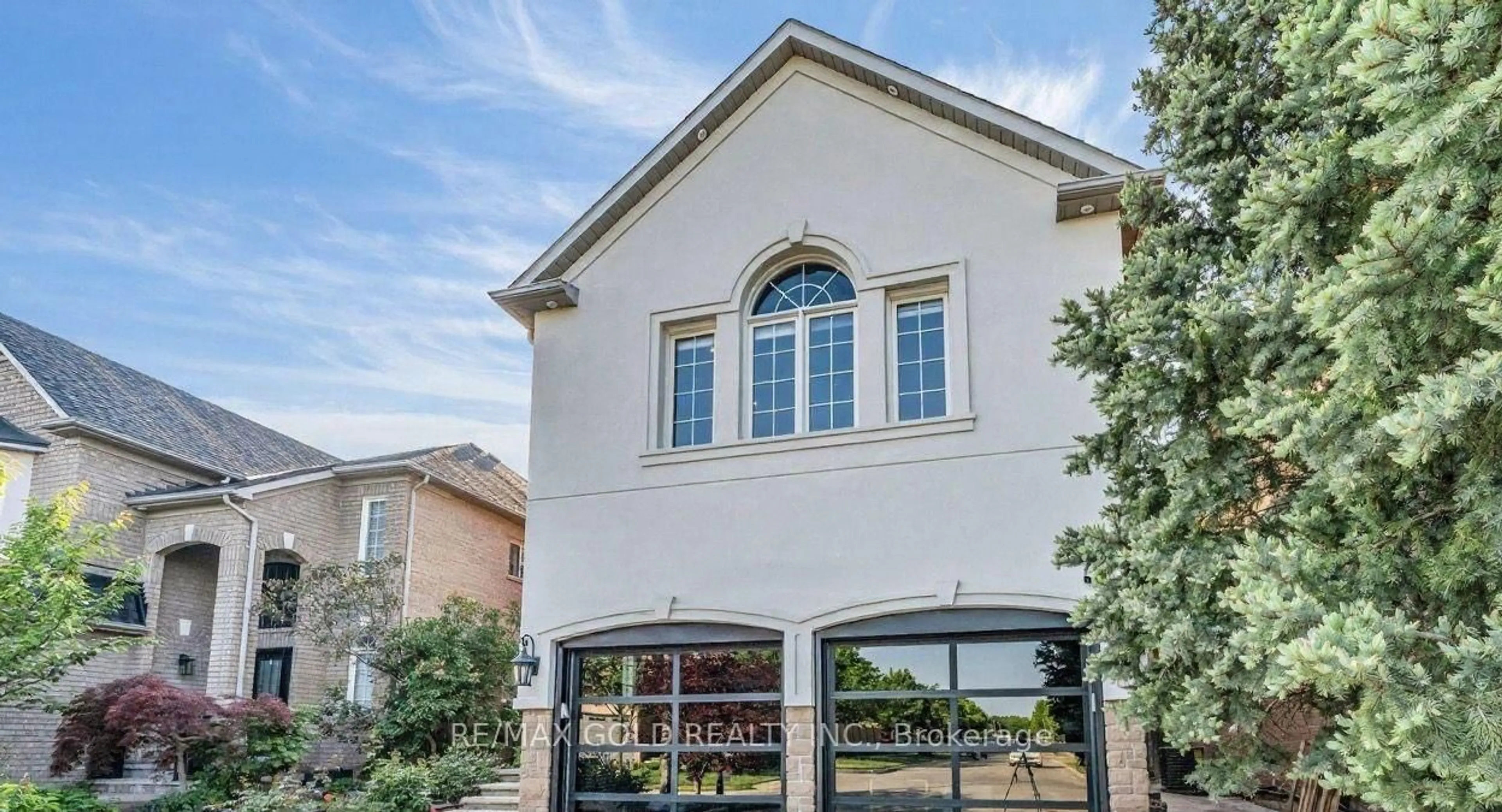 Home with brick exterior material, building for 2293 Woodcrest Dr, Oakville Ontario L6M 4C5