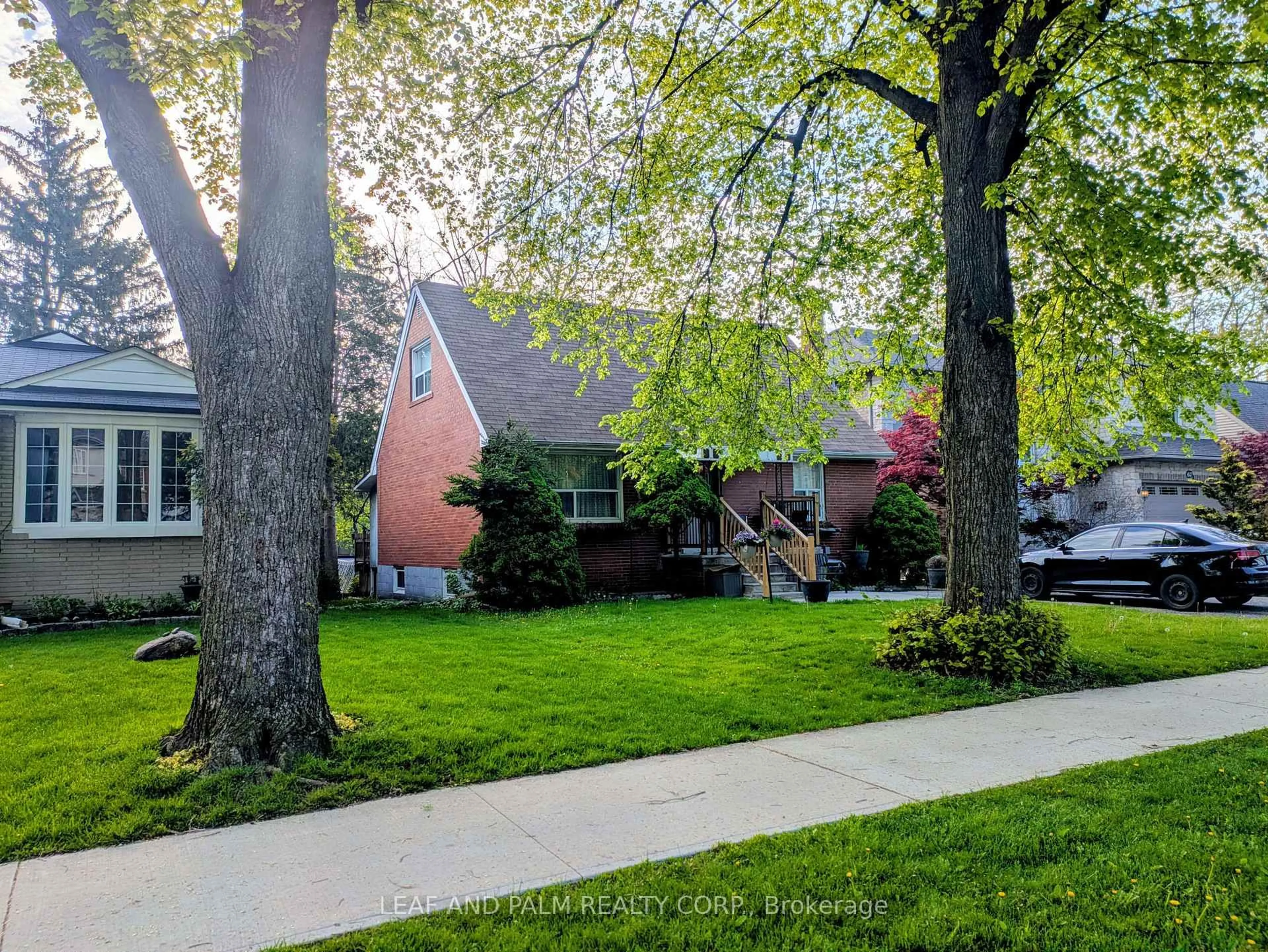 A pic from outside/outdoor area/front of a property/back of a property/a pic from drone, street for 69 Shaver Ave, Toronto Ontario M9B 4N5