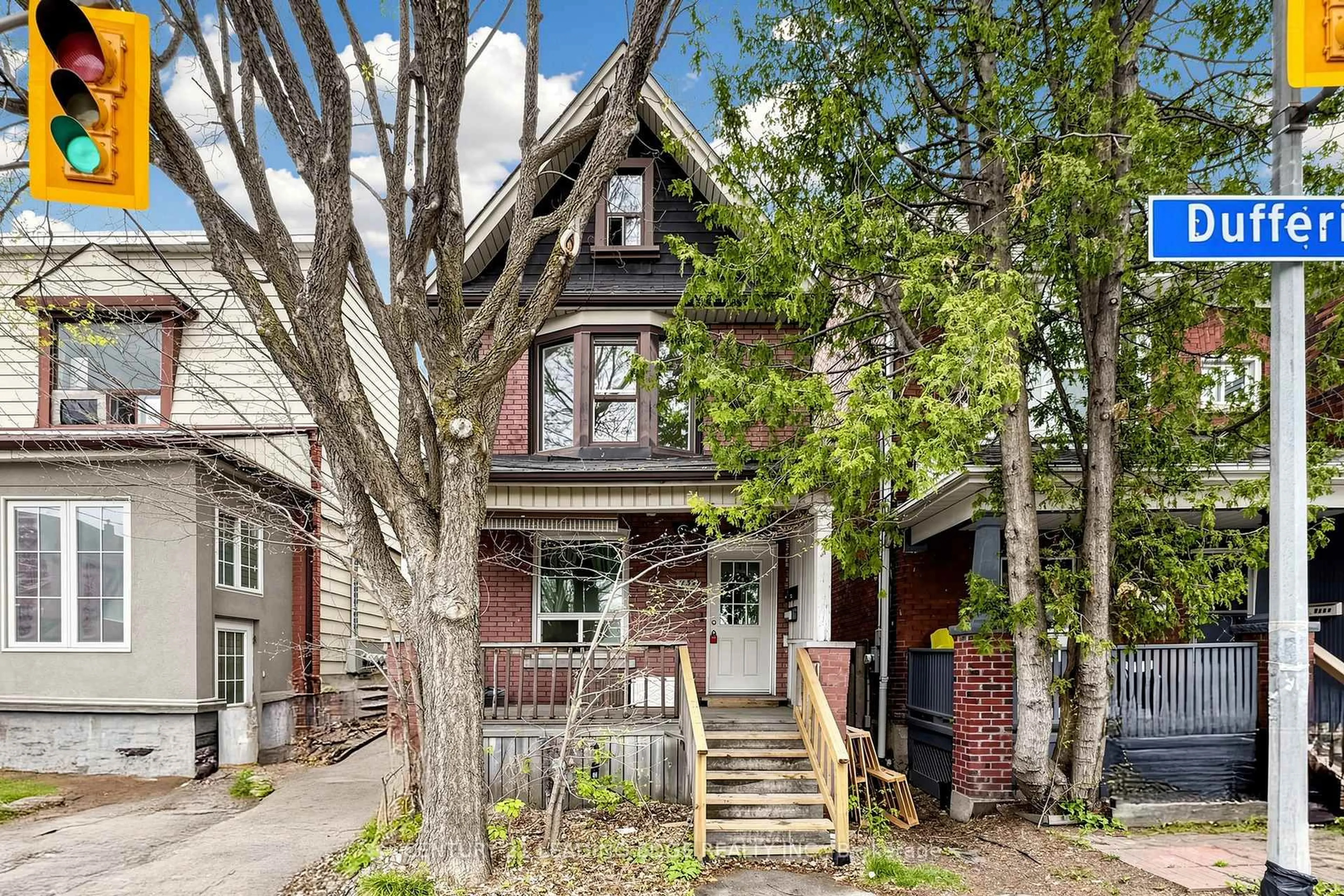Home with brick exterior material, street for 1132 Dufferin St, Toronto Ontario M6H 4B6