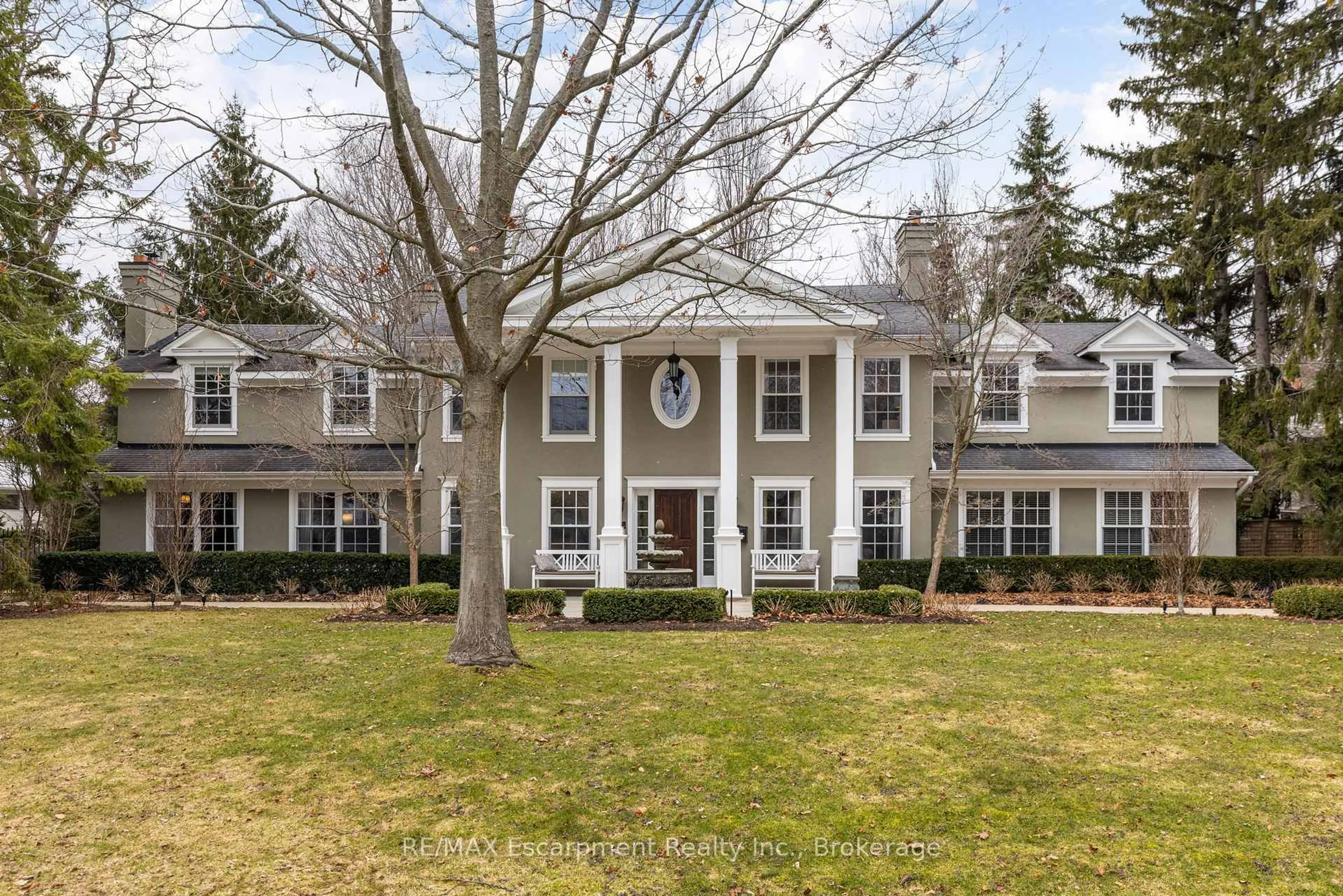 Unknown for 146 Abbey Crt, Oakville Ontario L6J 4L1