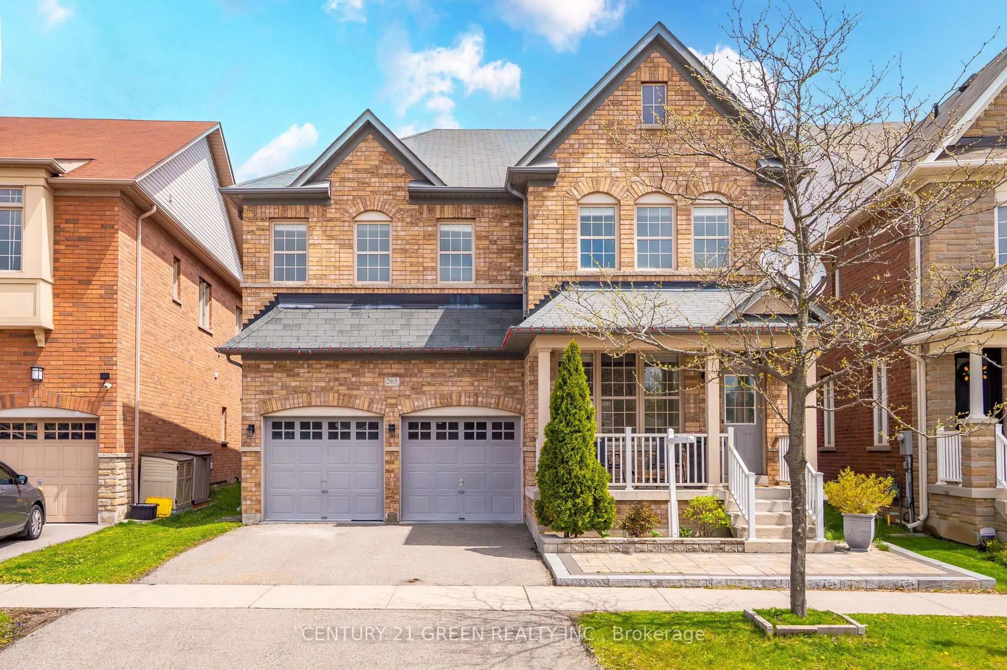 Home with brick exterior material, street for 265 Scott Blvd, Milton Ontario L9T 6Z8