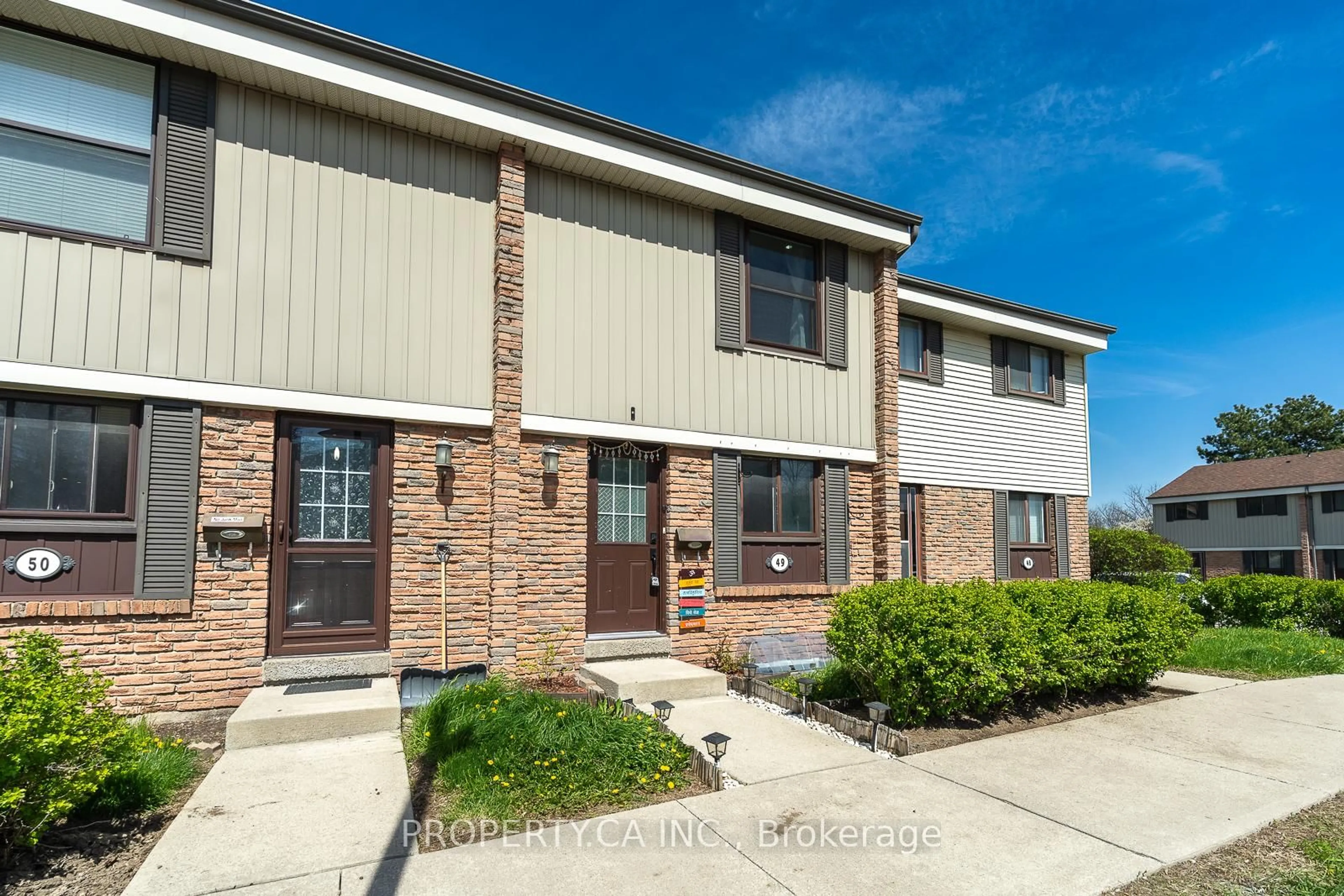 Unknown for 2779 Gananoque Dr #49, Mississauga Ontario L5N 2E4