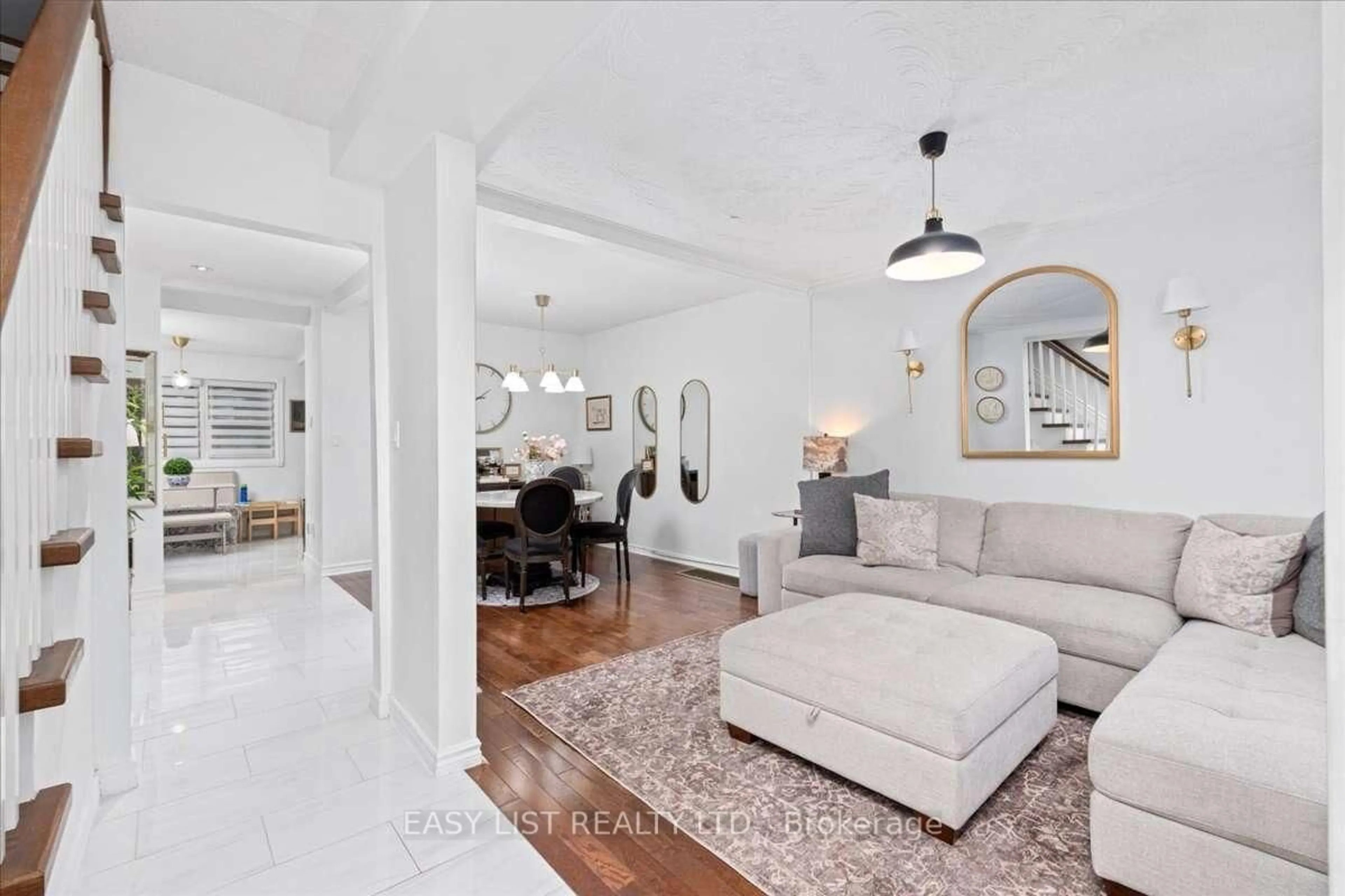Living room with furniture, unknown for 140 Ascot Ave, Toronto Ontario M6E 1G4