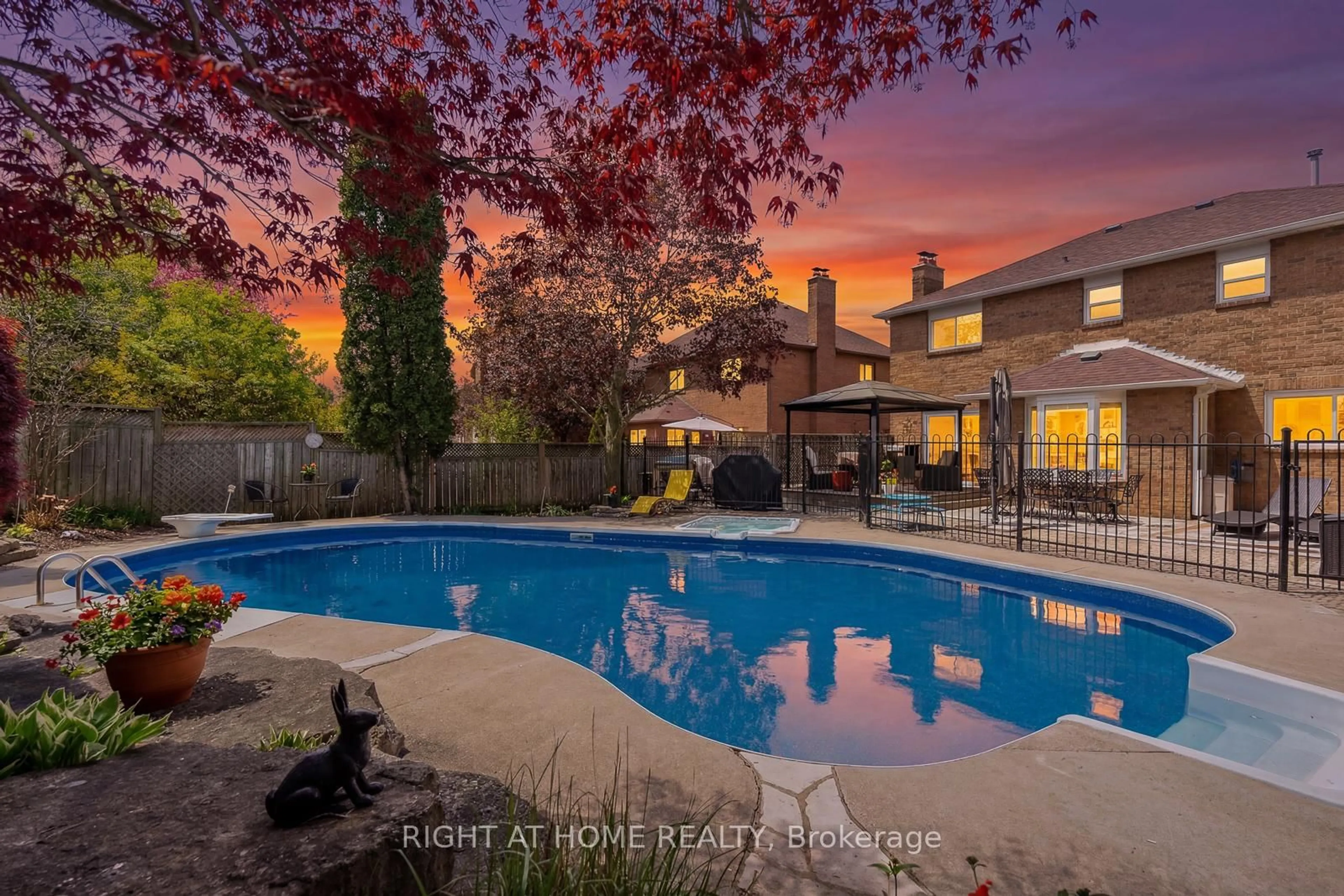 Pool for 41 Christie Dr, Brampton Ontario L6Z 3J6