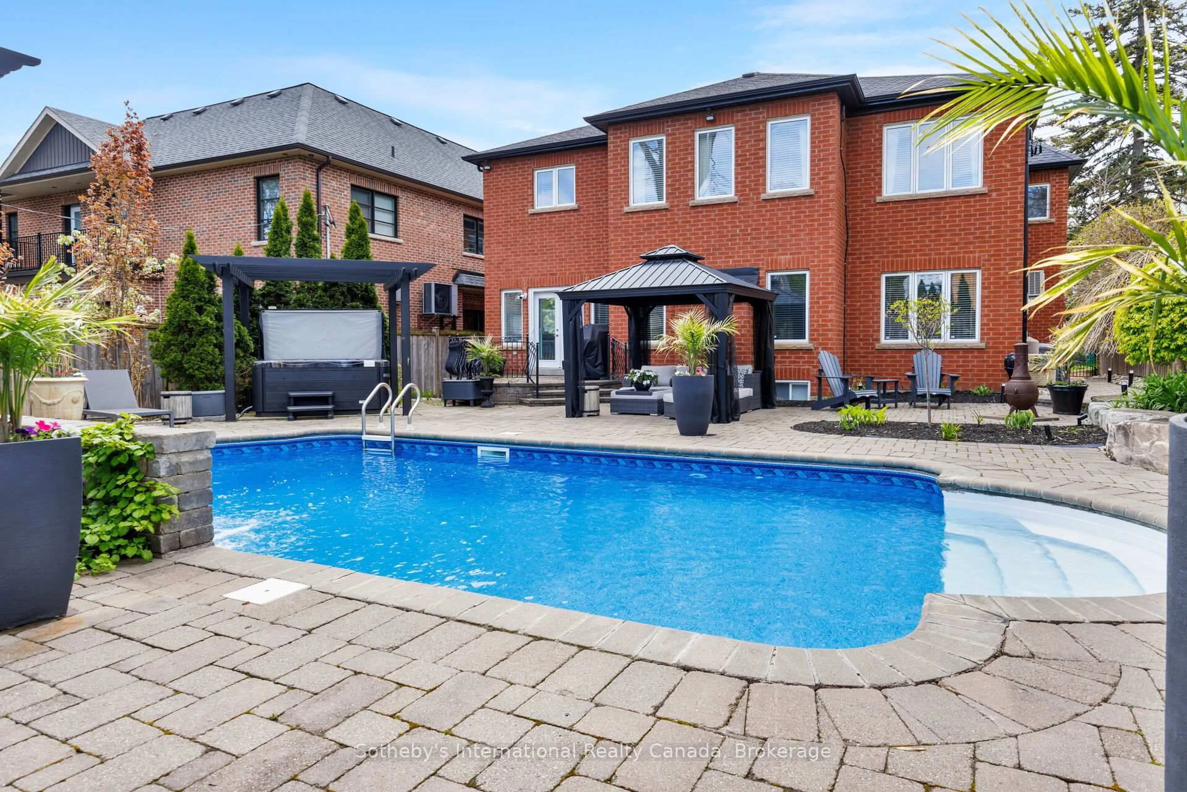 Pool for 1437 Islington Ave, Toronto Ontario M9A 3K8