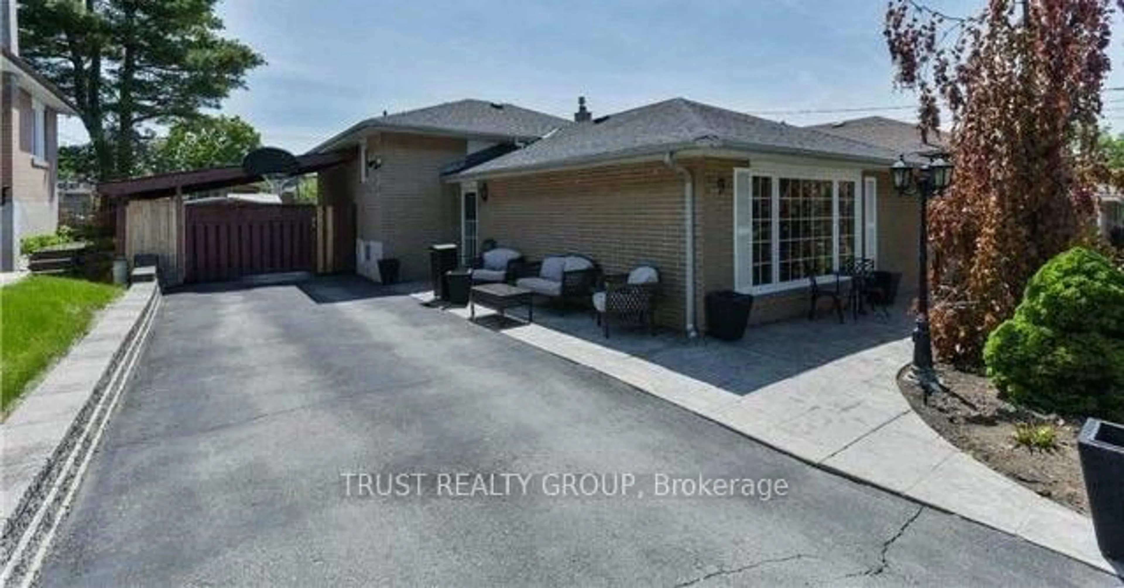 Unknown for 9 Del Ria Dr, Toronto Ontario M6L 1L9