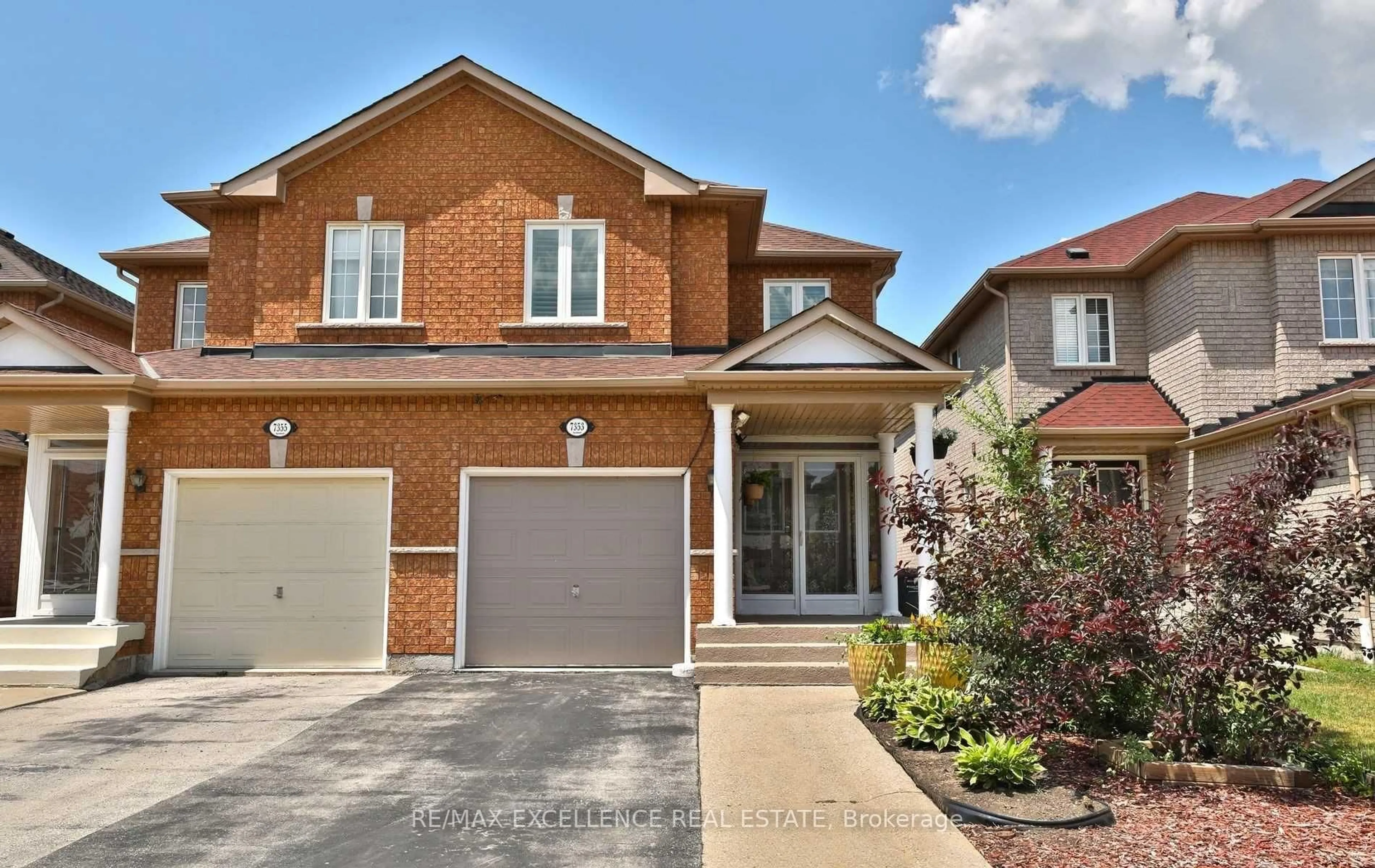 Home with brick exterior material, street for 7353 Lowville Hts, Mississauga Ontario L5N 8L6
