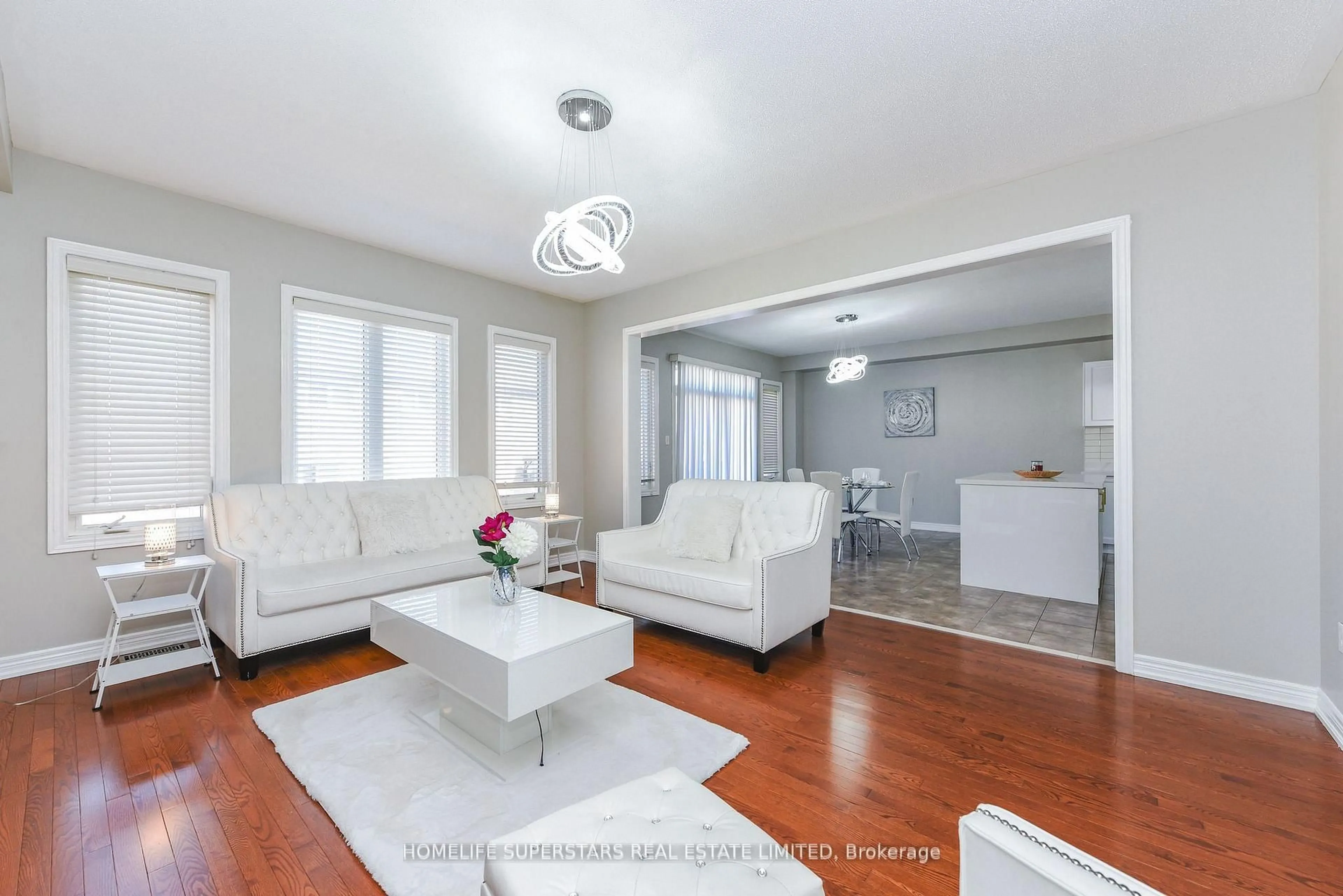 Living room with furniture, unknown for 5 Amy Ave, Brampton Ontario L6P 3L7