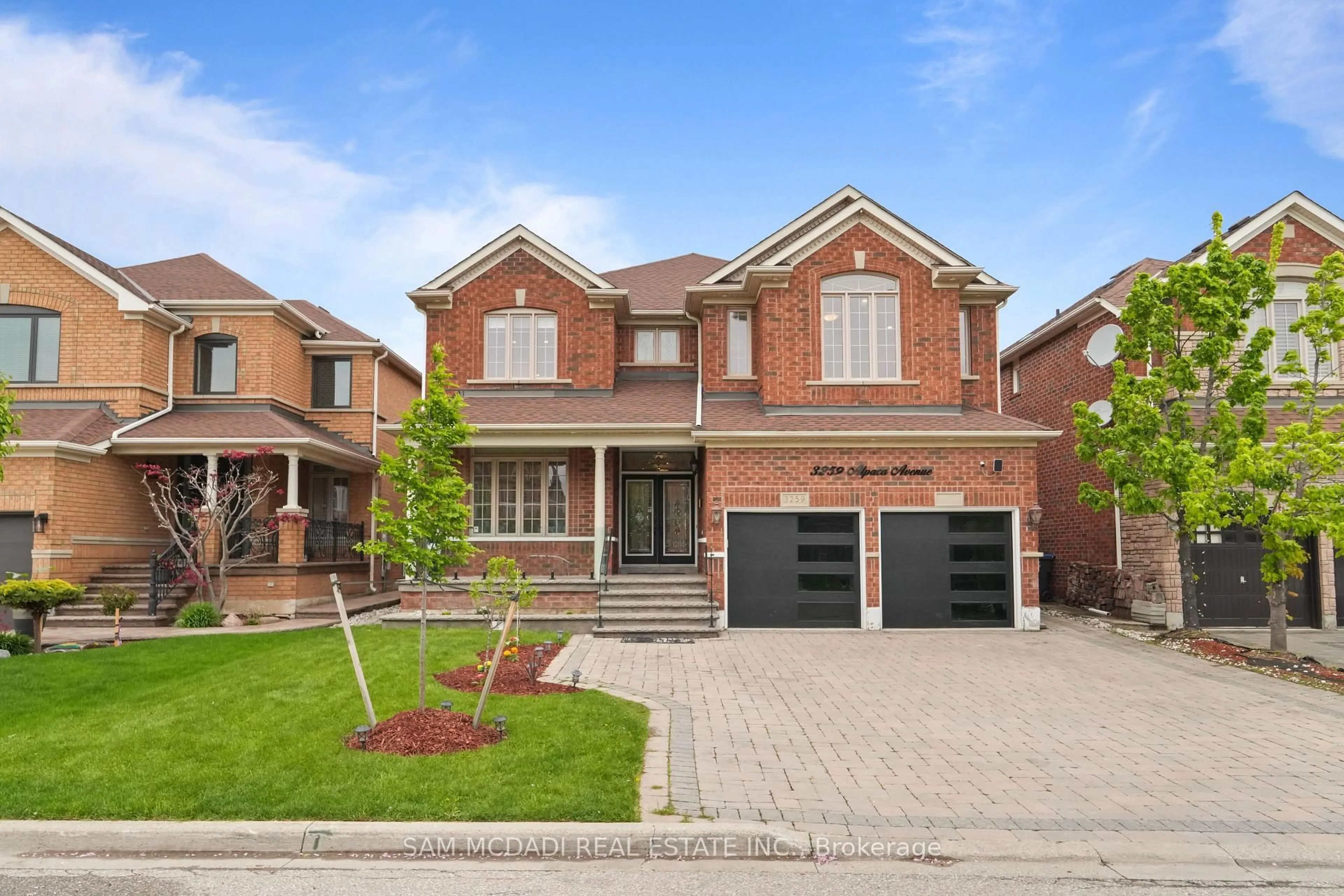 Home with brick exterior material, street for 3259 Alpaca Ave, Mississauga Ontario L5M 7V4