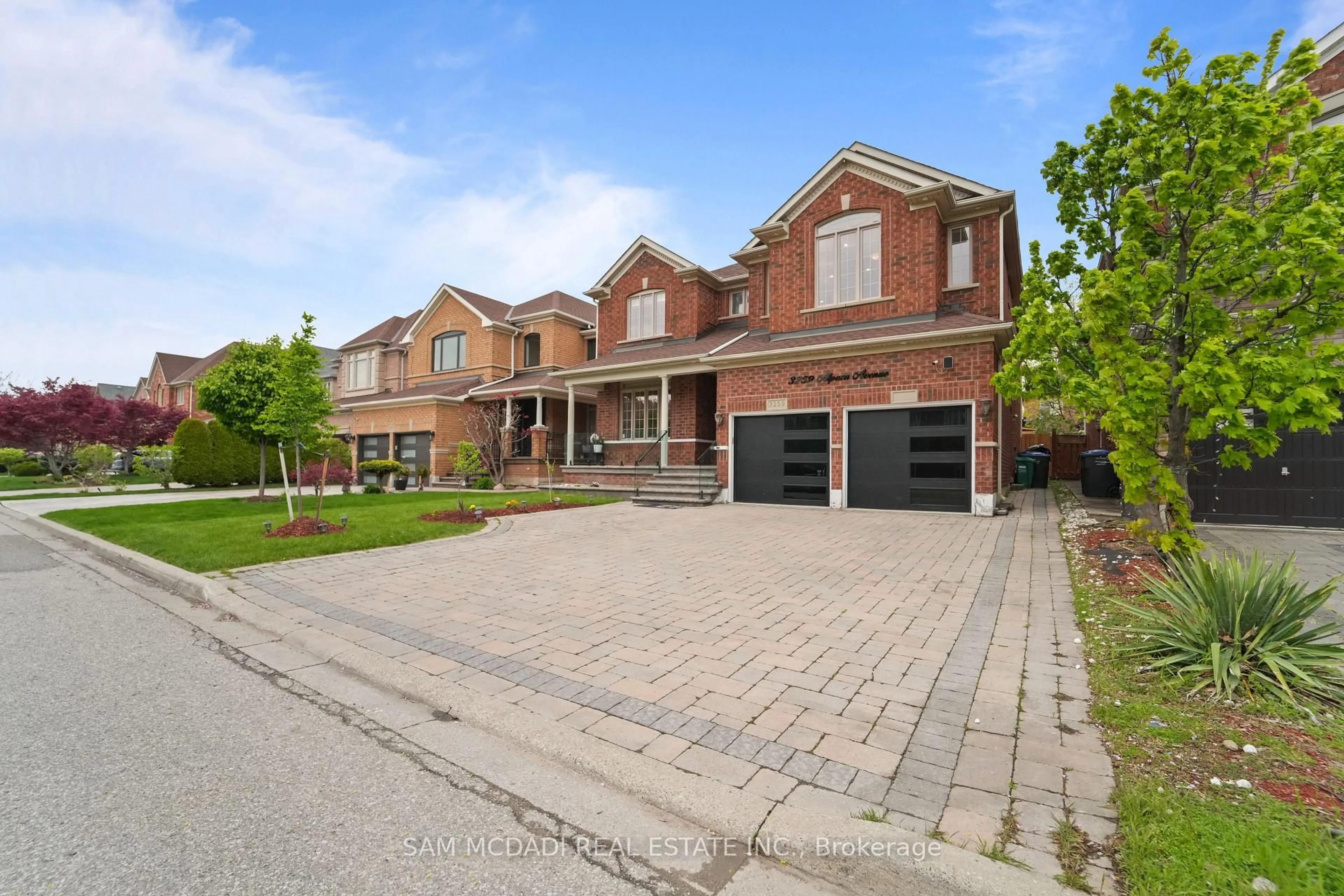 Home with brick exterior material, street for 3259 Alpaca Ave, Mississauga Ontario L5M 7V4