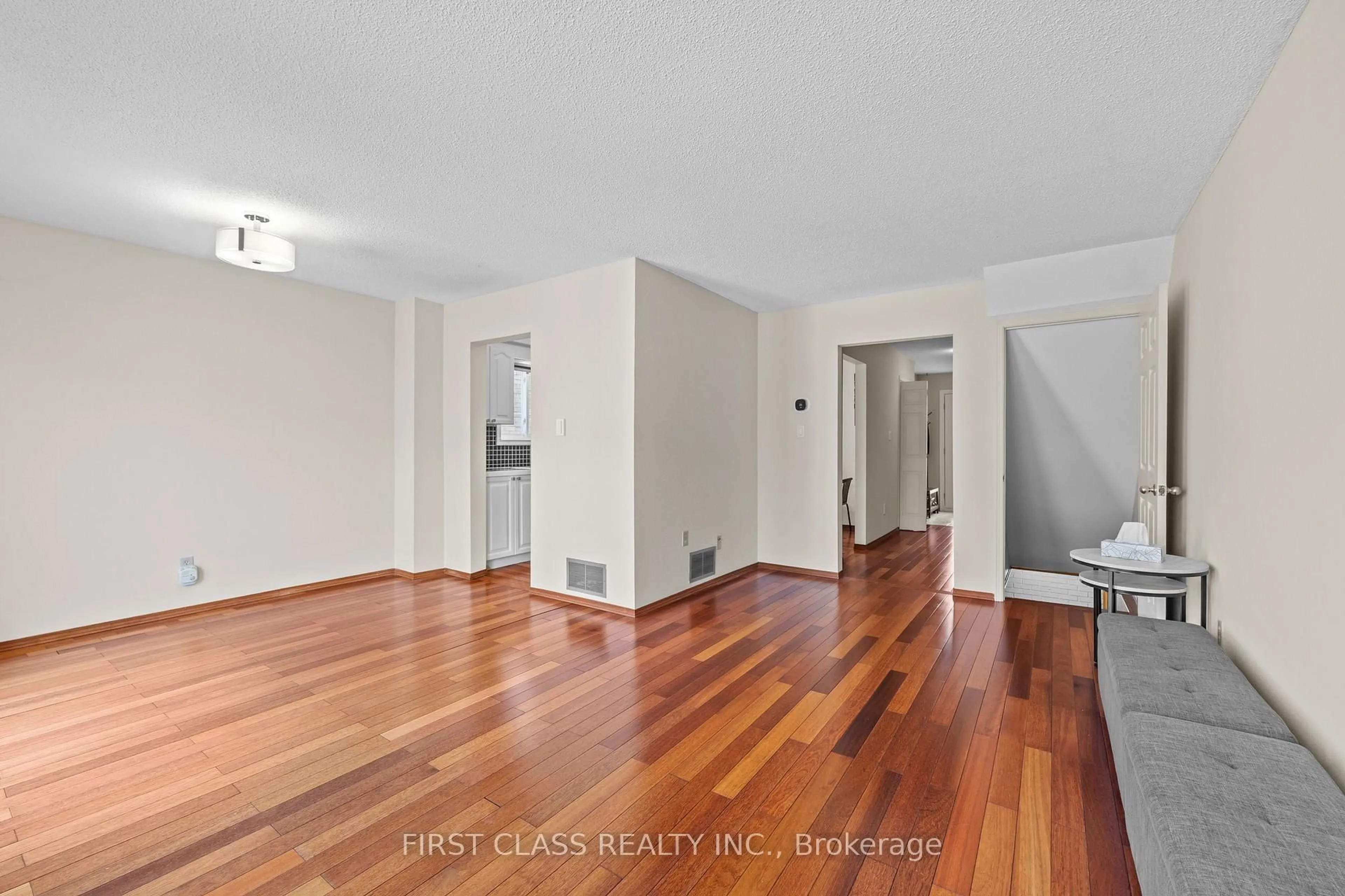 Unknown for 4213 Beacon Lane, Mississauga Ontario L5C 3V8