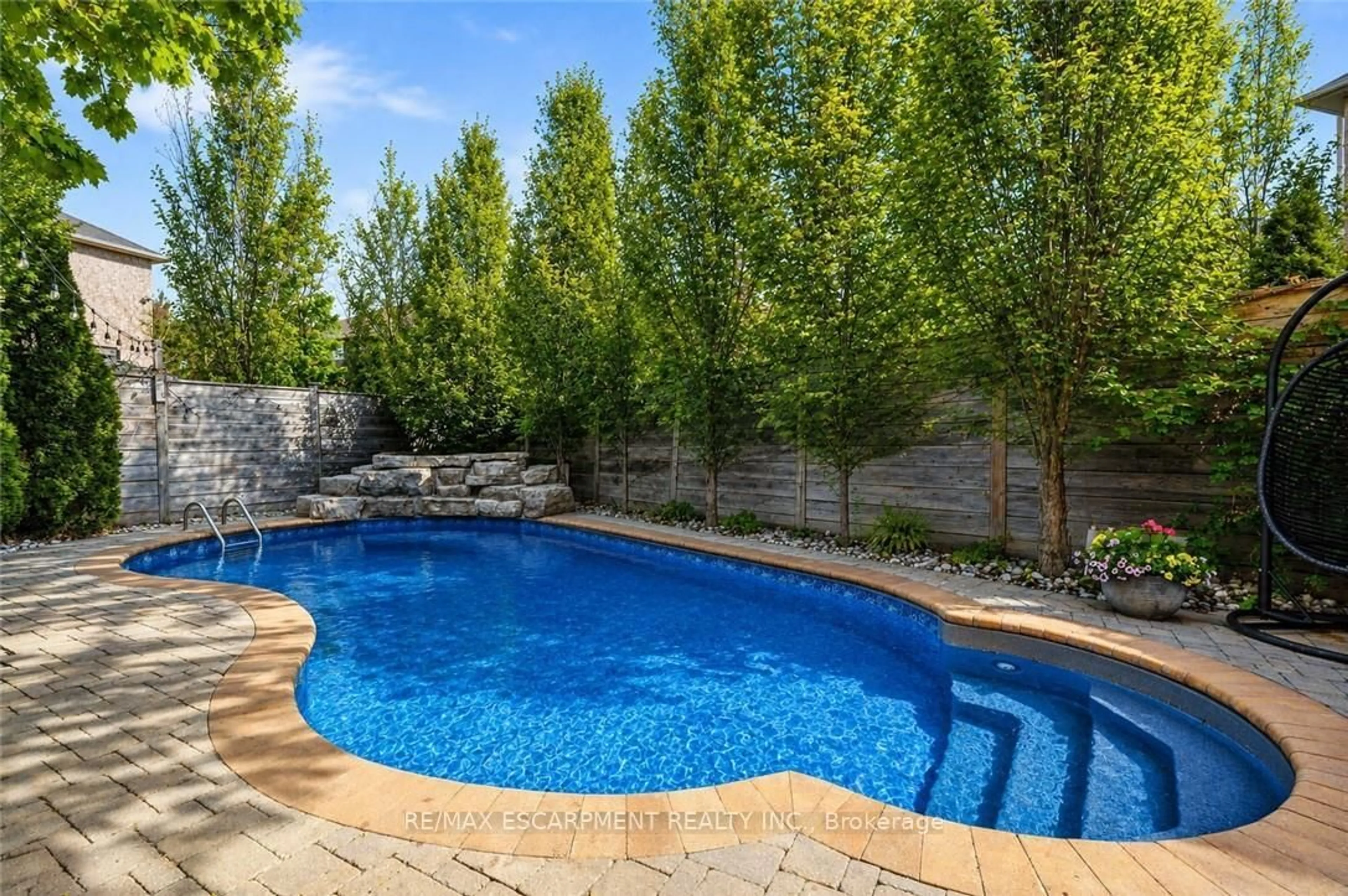 Pool for 2091 Willhaven Tr, Oakville Ontario L6M 5G3