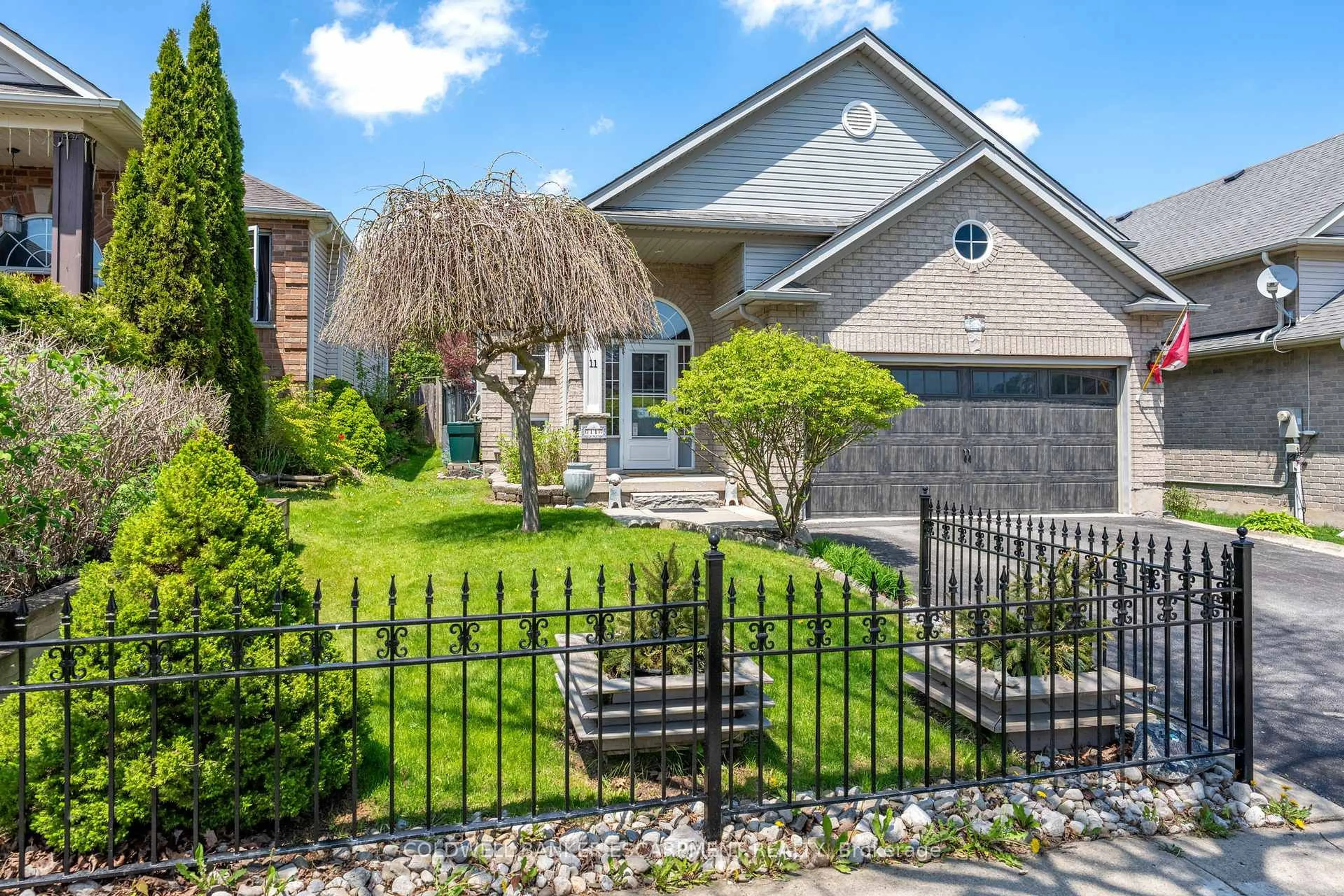 Unknown for 11 Kingsley Rd, Halton Hills Ontario L7J 2Z5