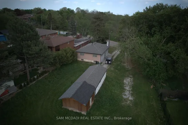 148 Rowntree Mill Rd, Toronto 4