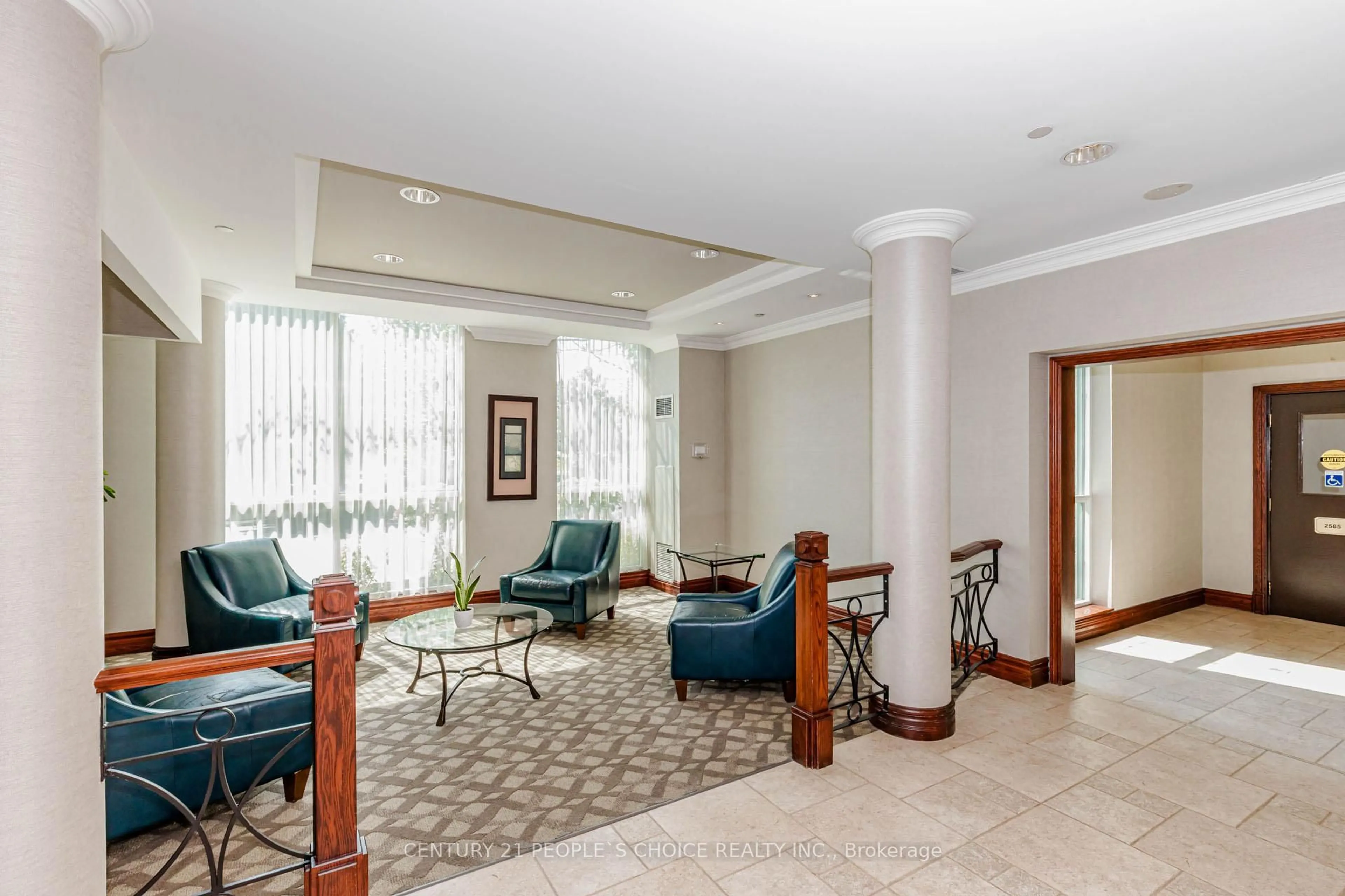 Lobby for 2565 Erin Centre Blvd, Mississauga Ontario L5M 6Z8