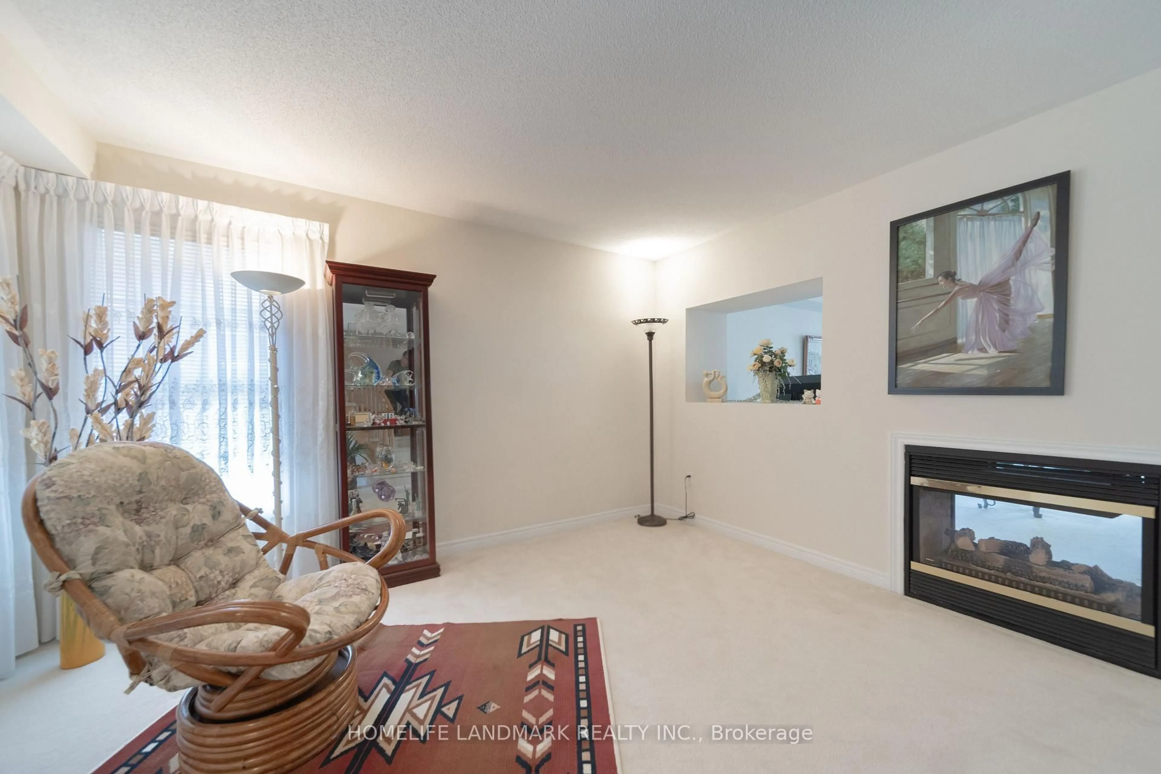 Unknown for 2376 Bankside Dr, Mississauga Ontario L5M 6E5