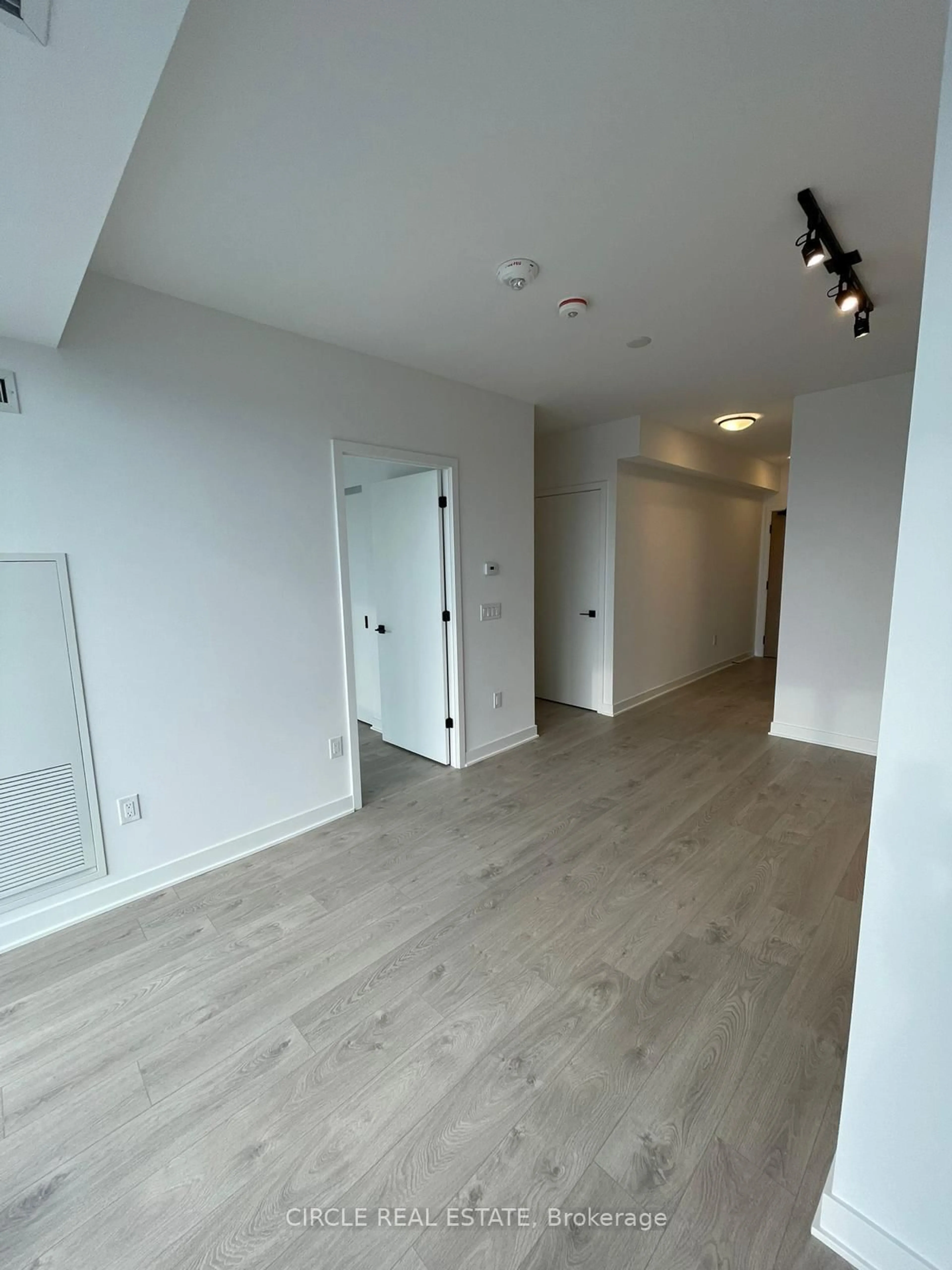 A pic of a room for 36 Zorra St #2202, Toronto Ontario M8Z 0G5