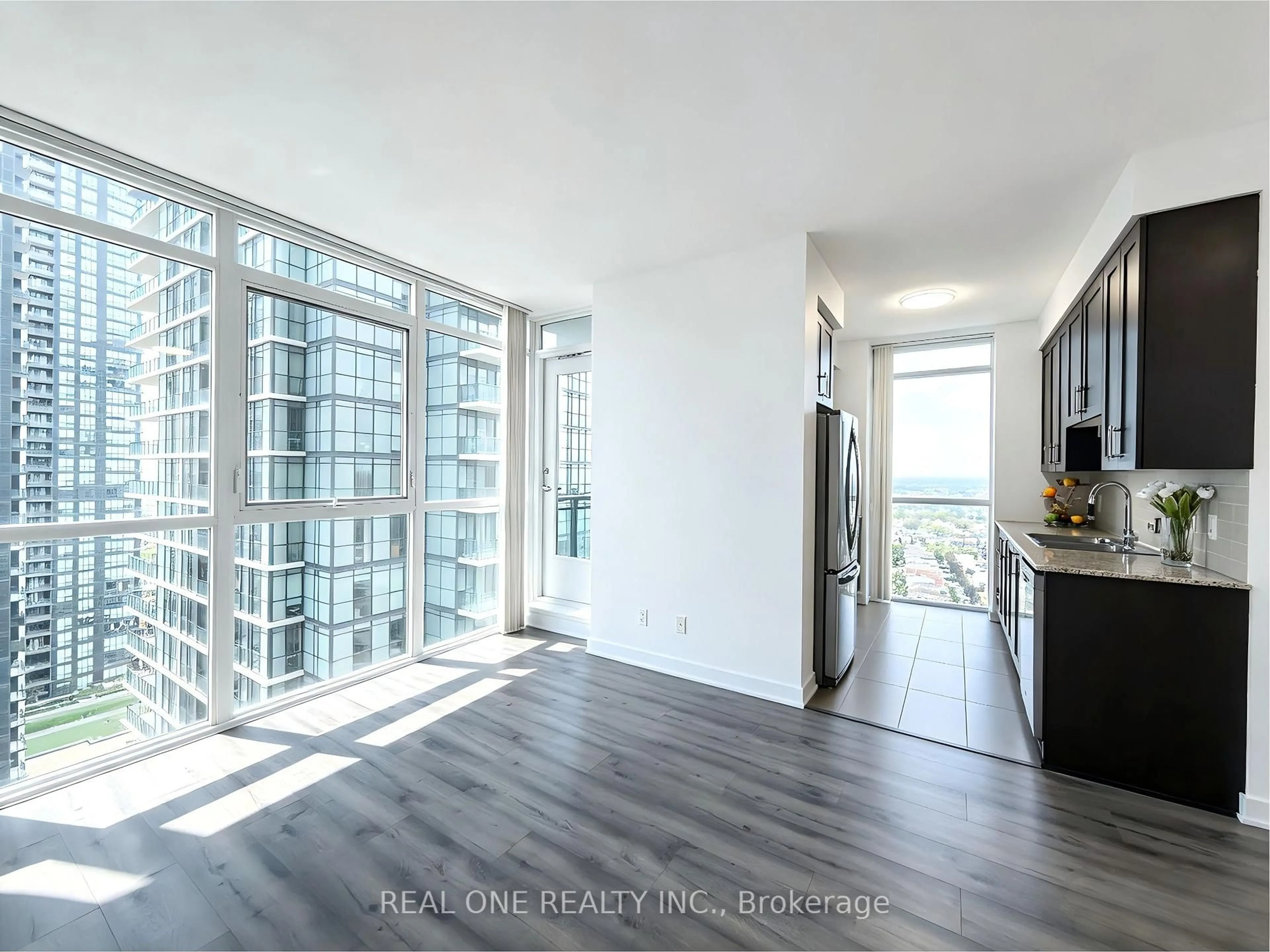 A pic of a room for 4070 Confederation Pkwy #2004, Mississauga Ontario L5B 0E9