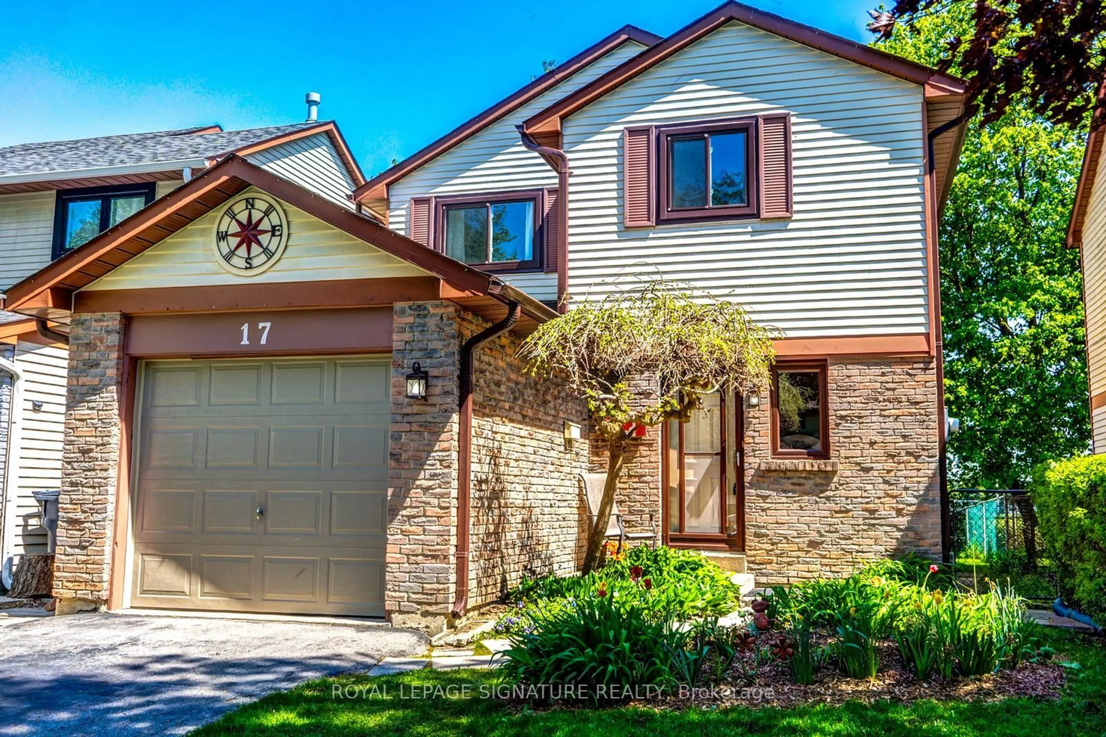Home with brick exterior material, street for 17 Mitchell Ave, Brampton Ontario L6Z 1H2