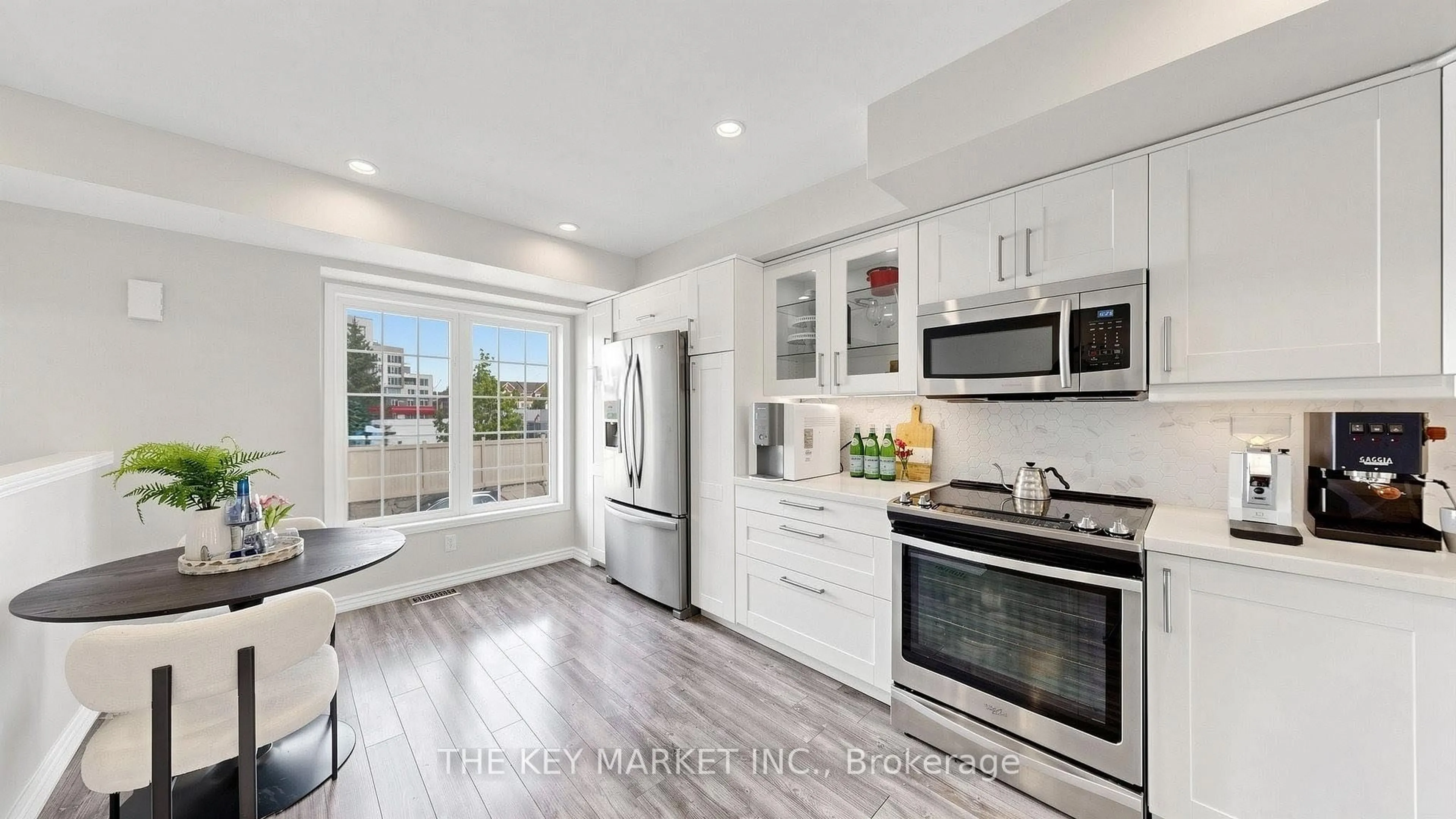 Open concept kitchen, unknown for 435 ENGLISH ROSE Lane #14, Oakville Ontario L6H 7S9
