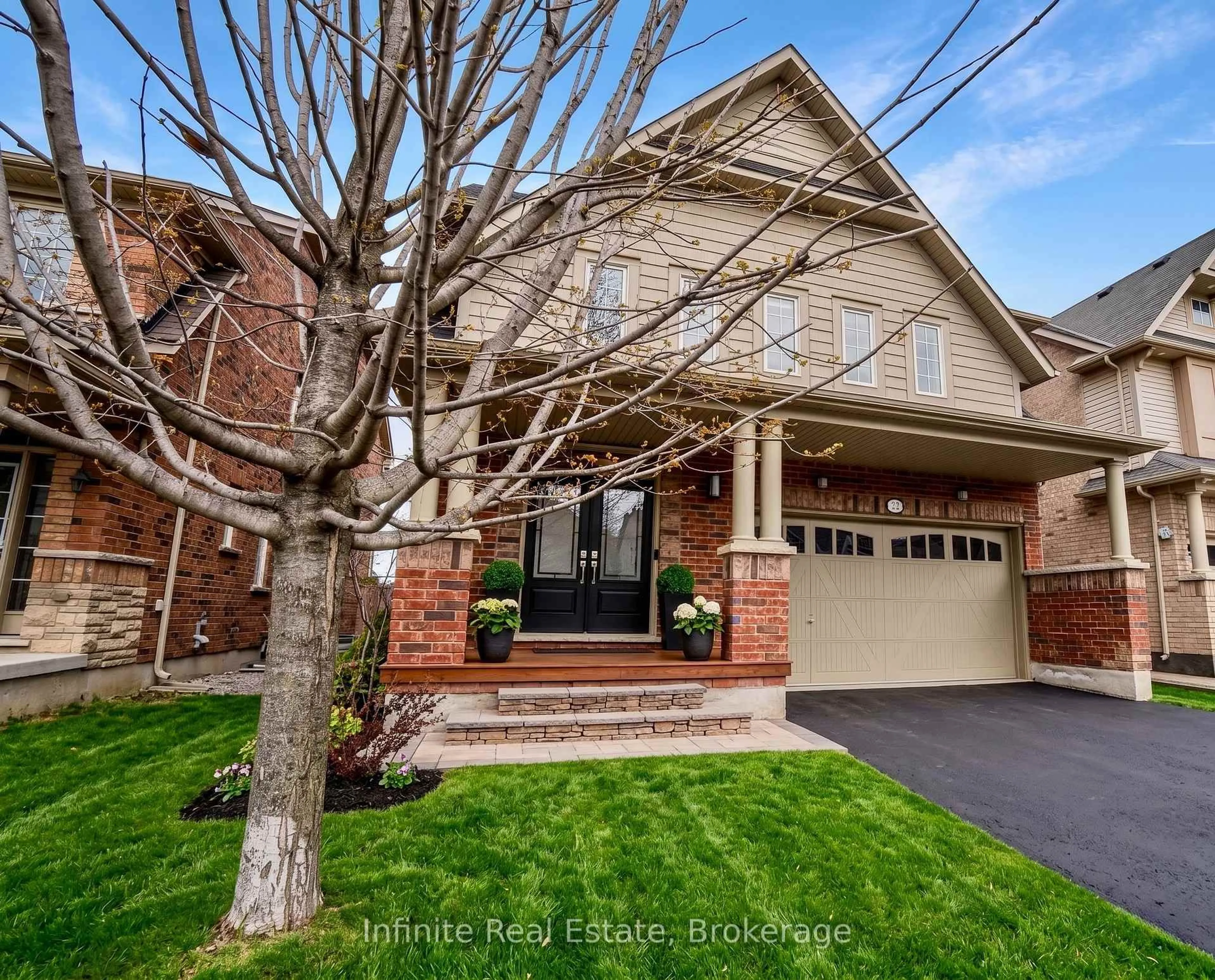 Home with brick exterior material, street for 44 Fawnridge Rd, Caledon Ontario L7C 3T9