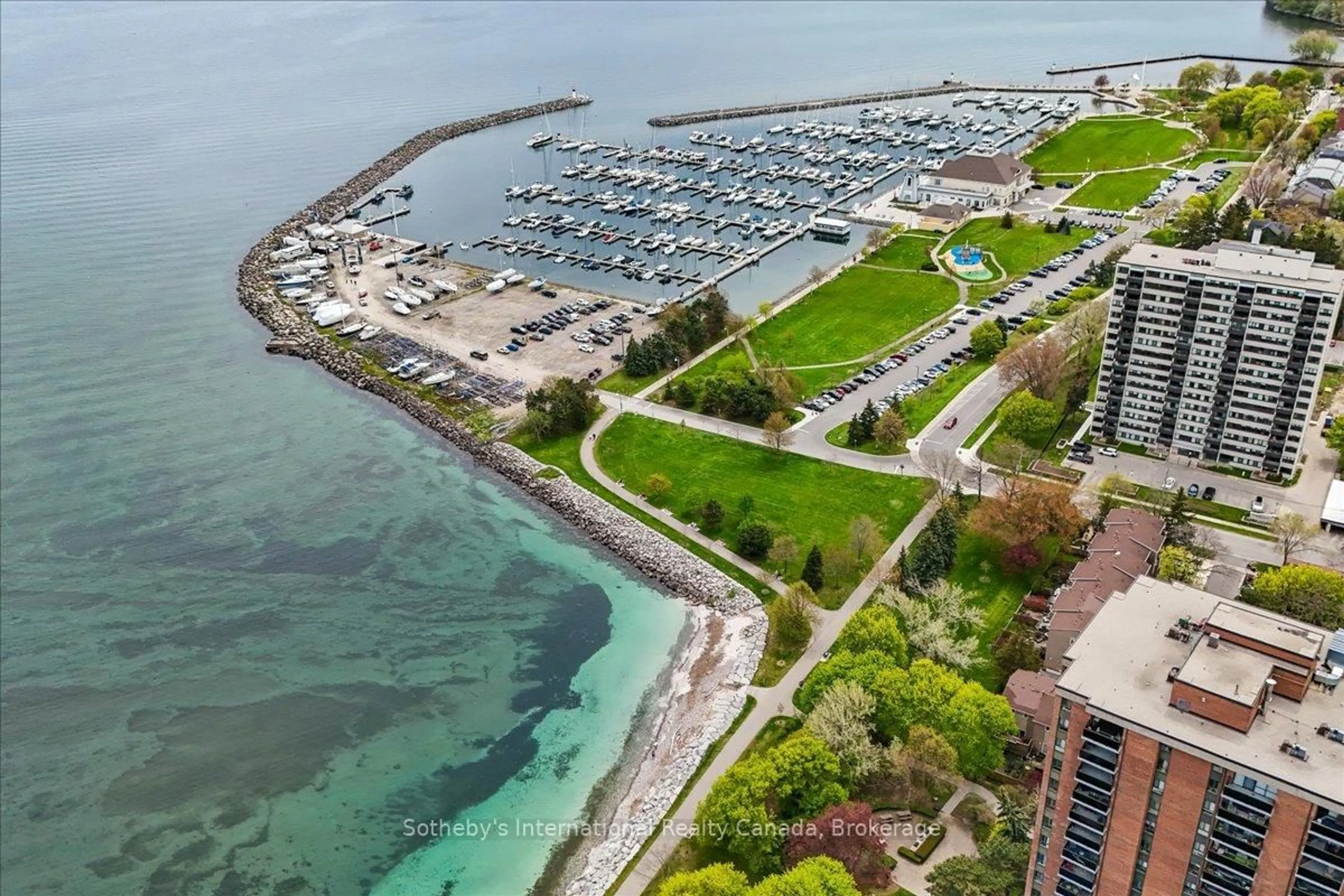A pic from outside/outdoor area/front of a property/back of a property/a pic from drone, water/lake/river/ocean view for 2170 Marine Dr #2104, Oakville Ontario L6L 5V1