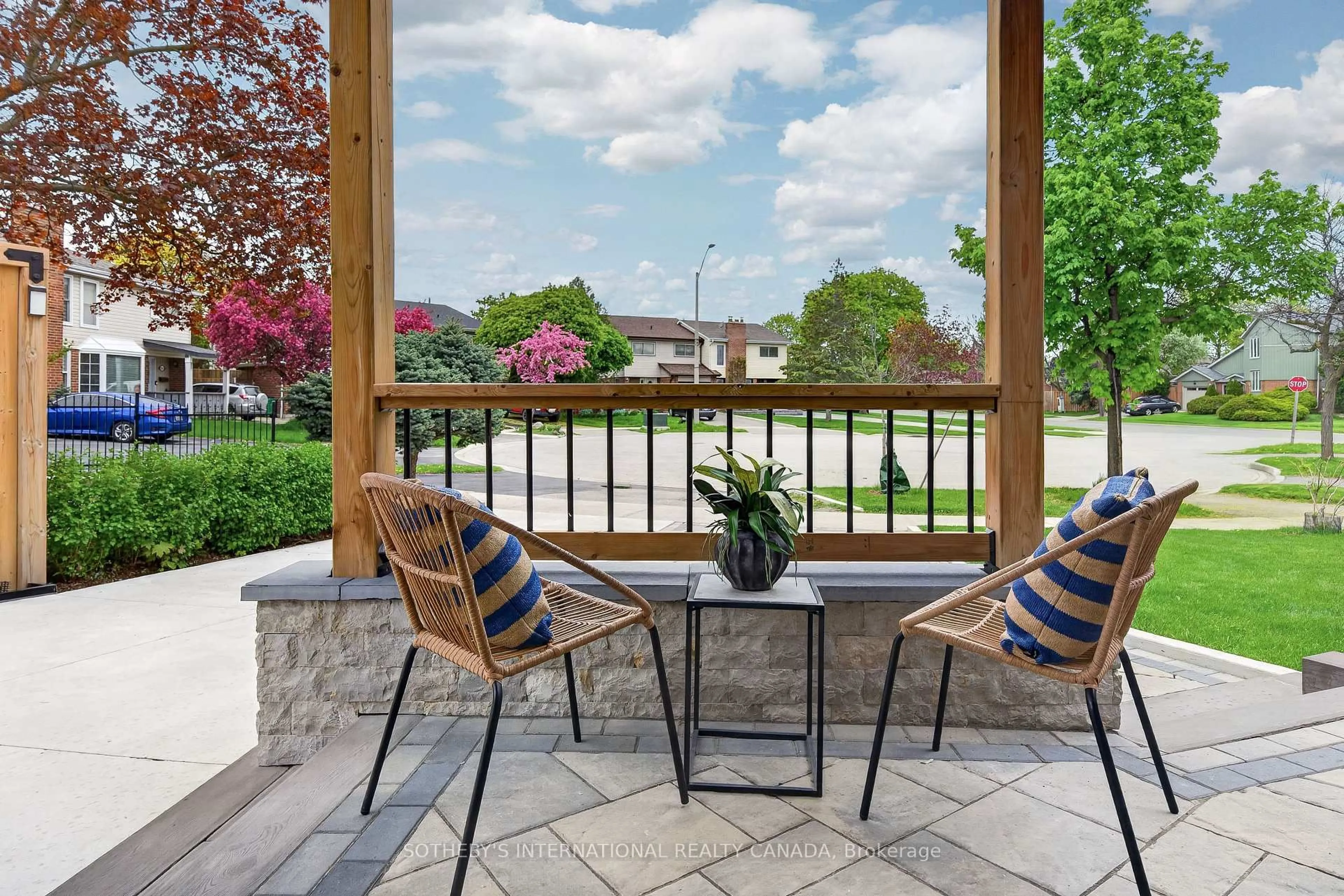 Patio, unknown for 2908 Bramshaw Gdns, Mississauga Ontario L5N 1S3