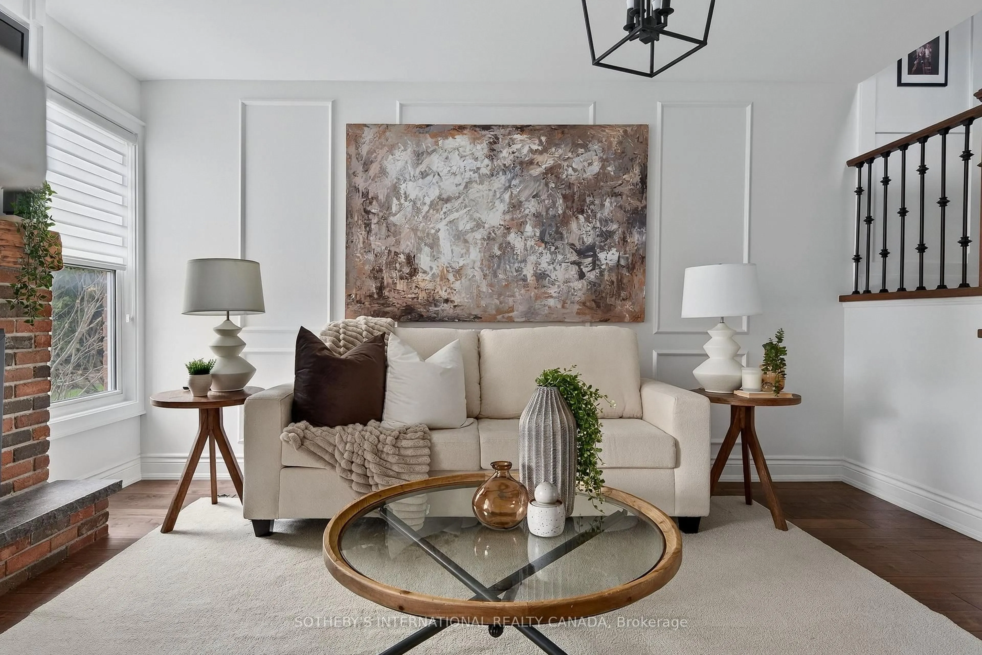Living room with furniture, unknown for 2908 Bramshaw Gdns, Mississauga Ontario L5N 1S3
