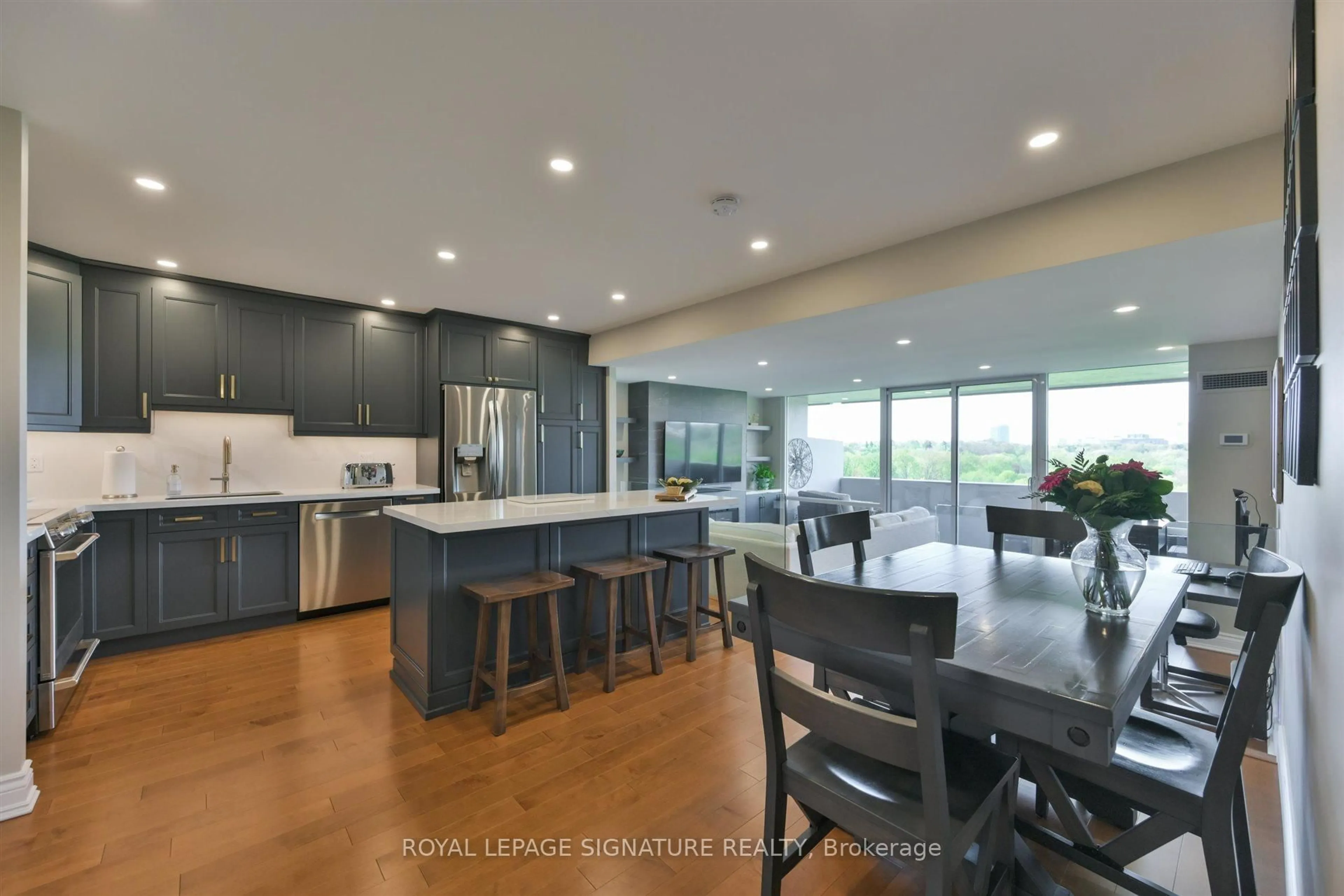 Open concept kitchen, unknown for 240 Scarlett Rd #912, Toronto Ontario M6N 4X4