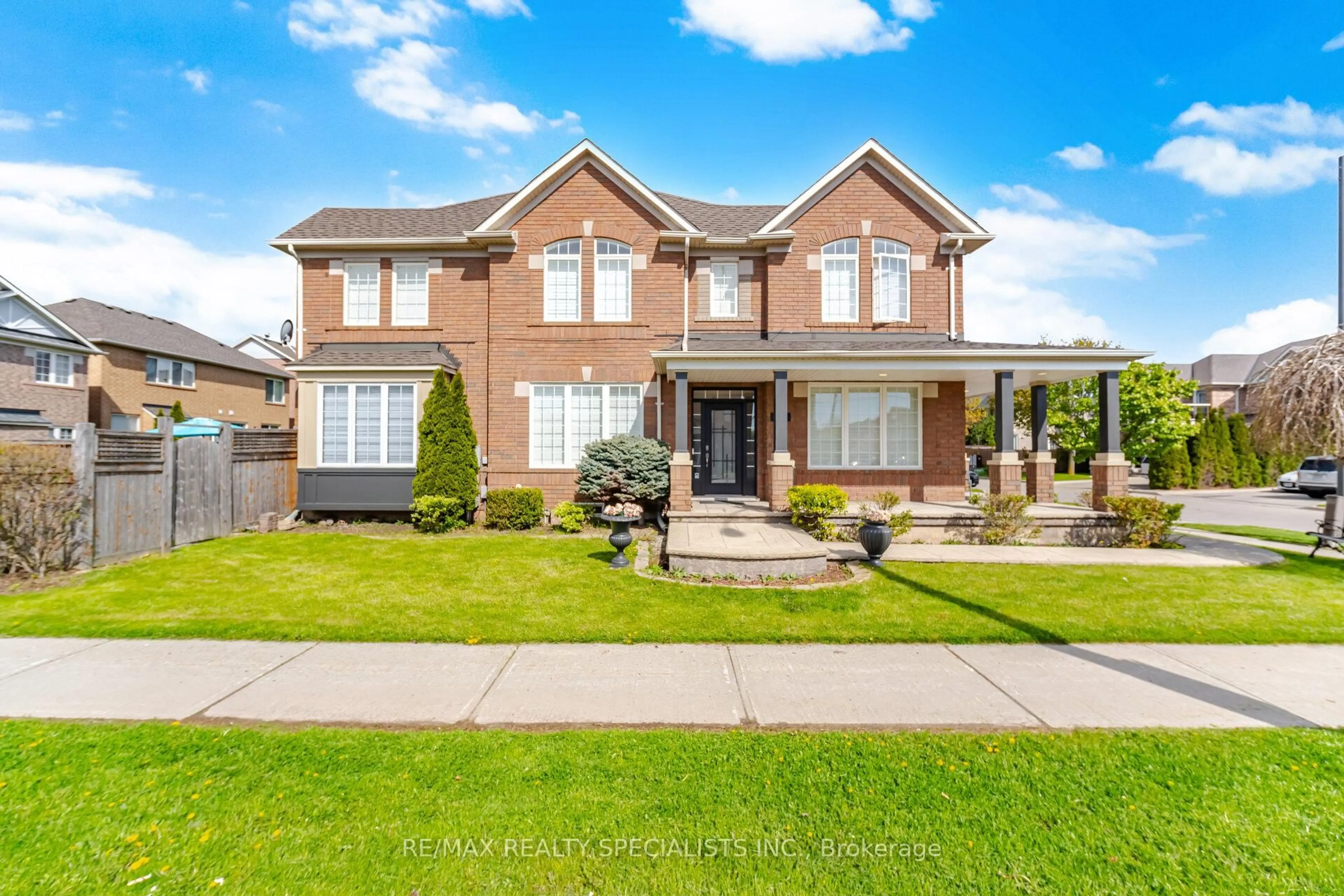 Home with brick exterior material, street for 3855 Thomas St, Mississauga Ontario L5M 7A6