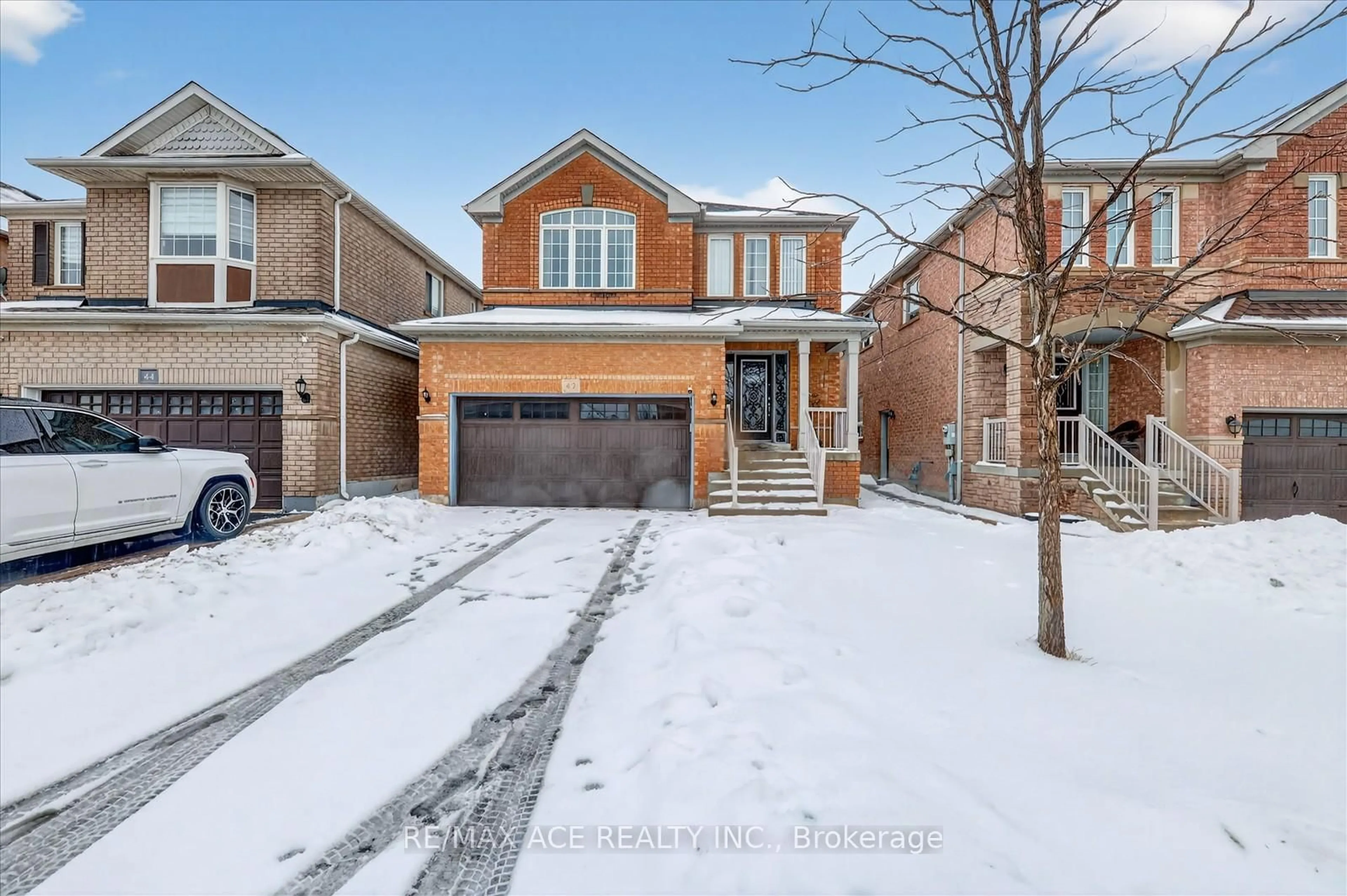 Unknown for 42 Feather Reed Way, Brampton Ontario L6R 3A3