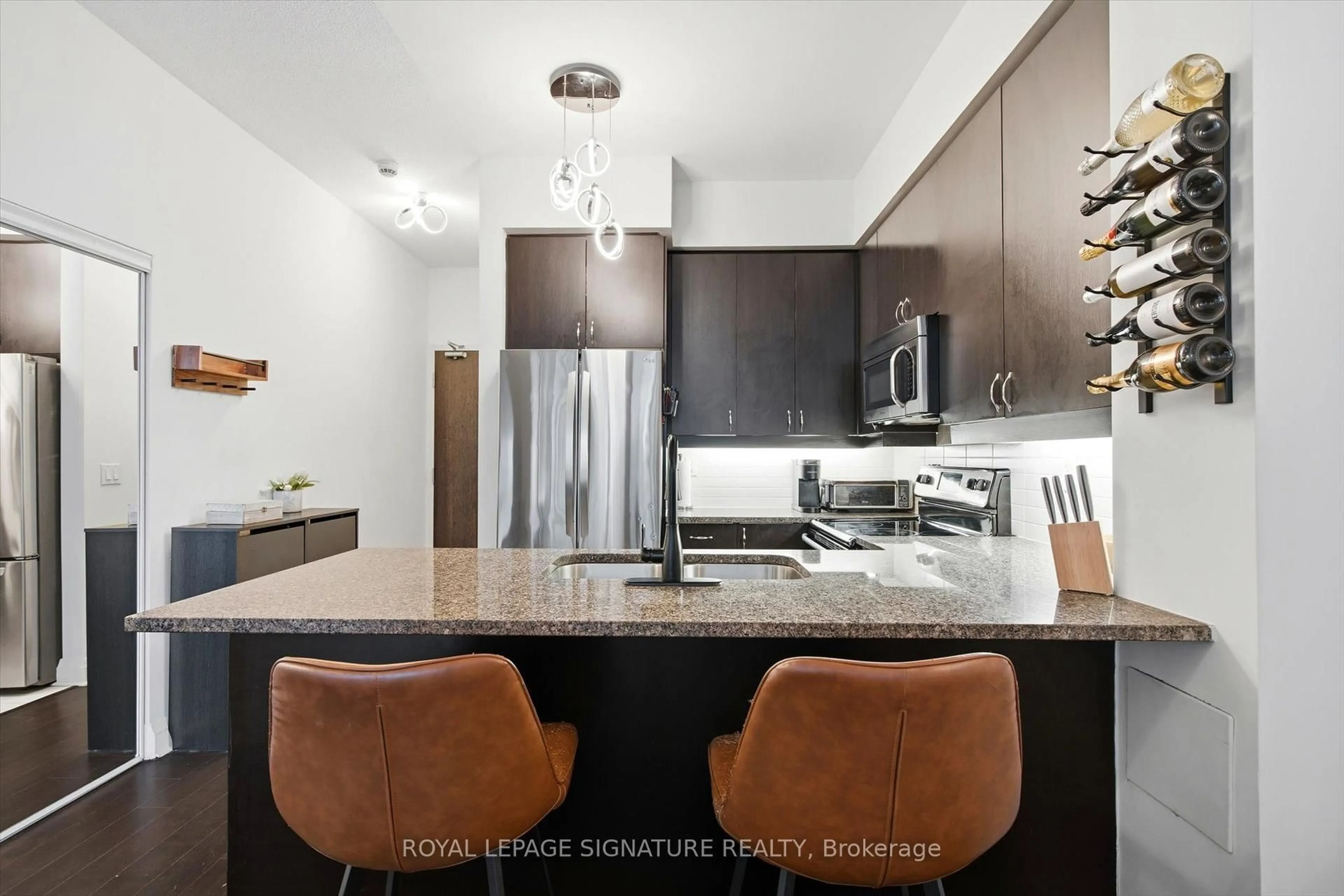 Open concept kitchen, unknown for 1185 The Queensway #527, Toronto Ontario M8Z 0C6