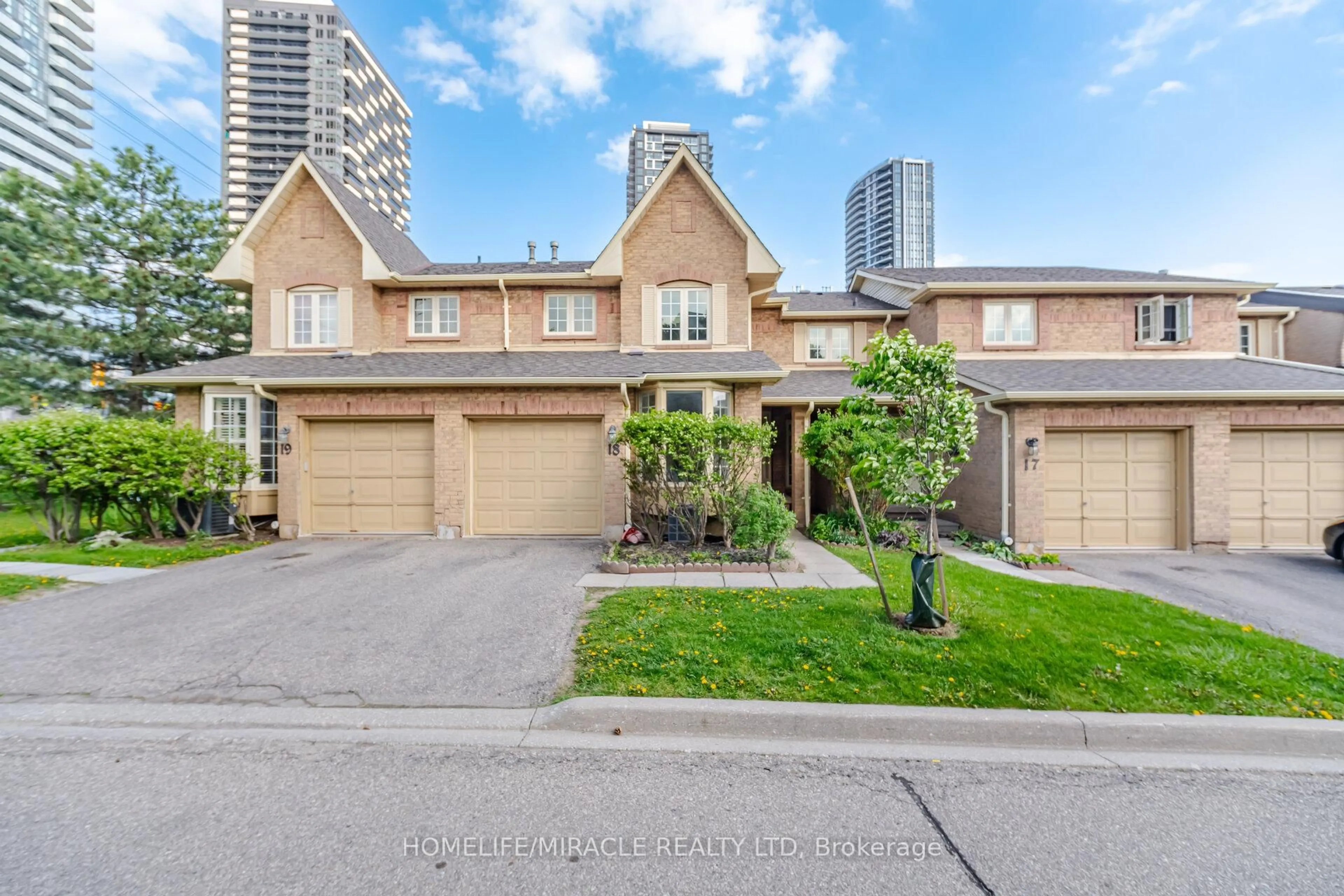 Unknown for 35 Ceremonial Dr #18, Mississauga Ontario L5R 3G6