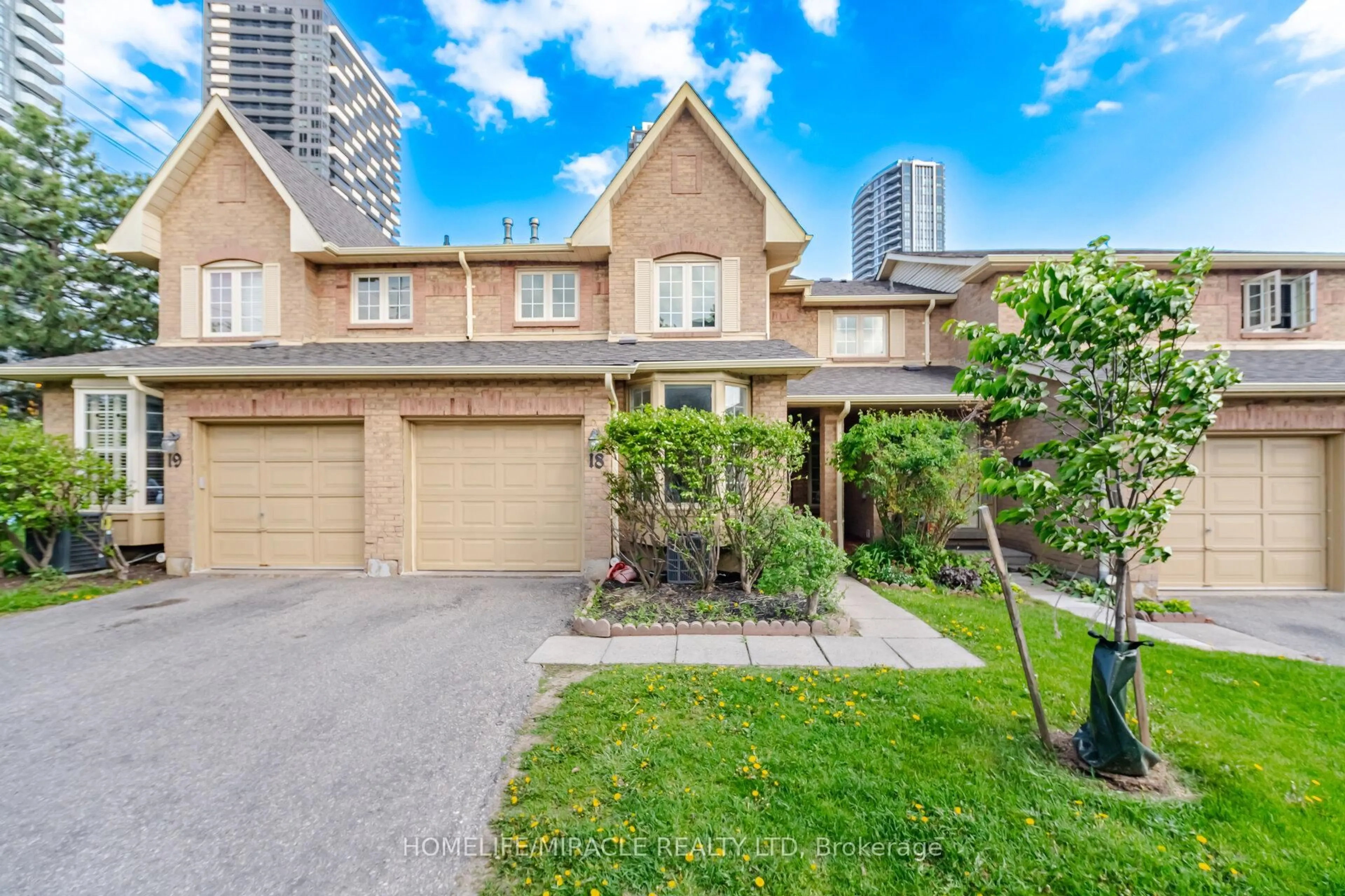 Unknown for 35 Ceremonial Dr #18, Mississauga Ontario L5R 3G6