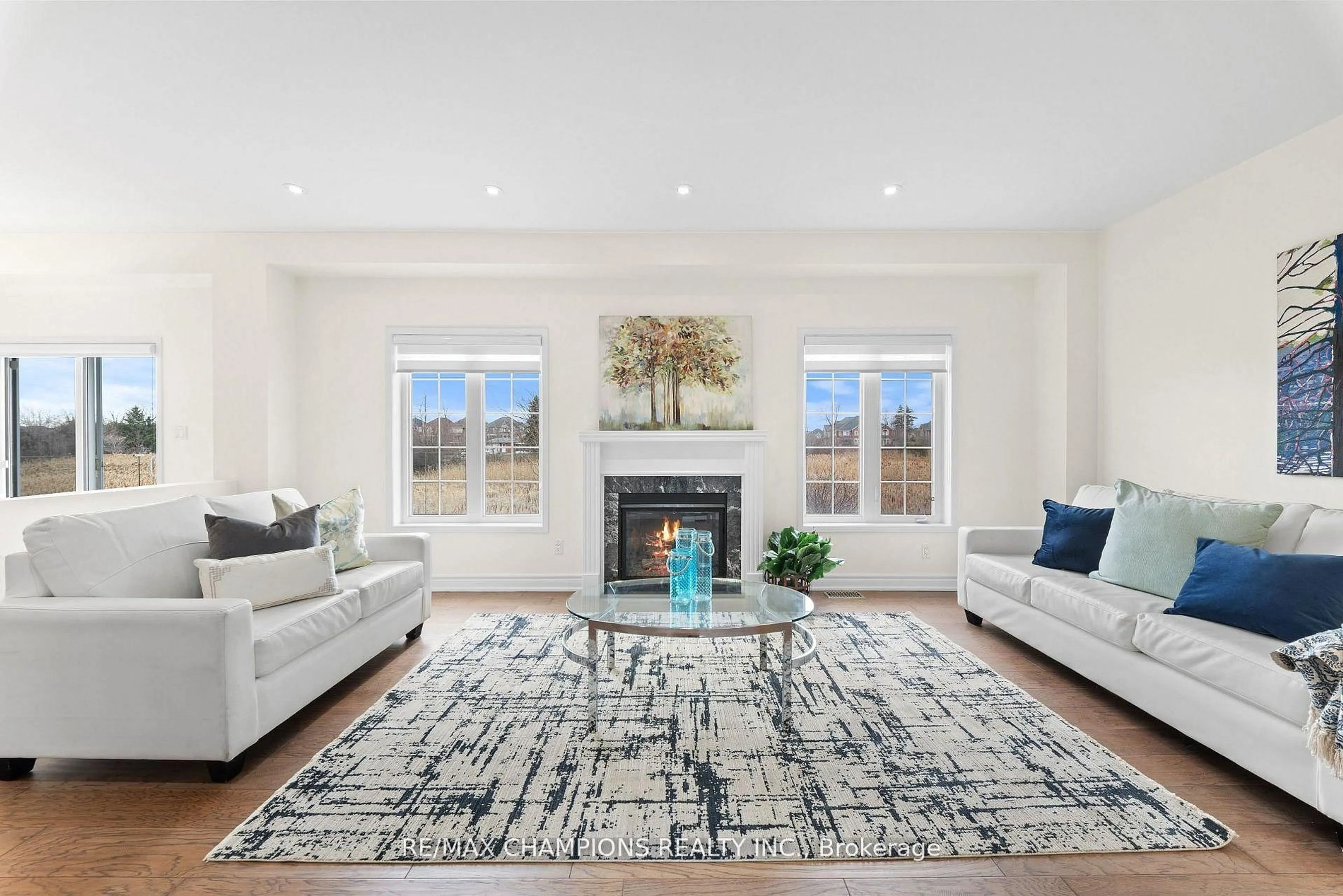 Living room with furniture, unknown for 42 Abbotsbury Dr, Brampton Ontario L6X 0S3