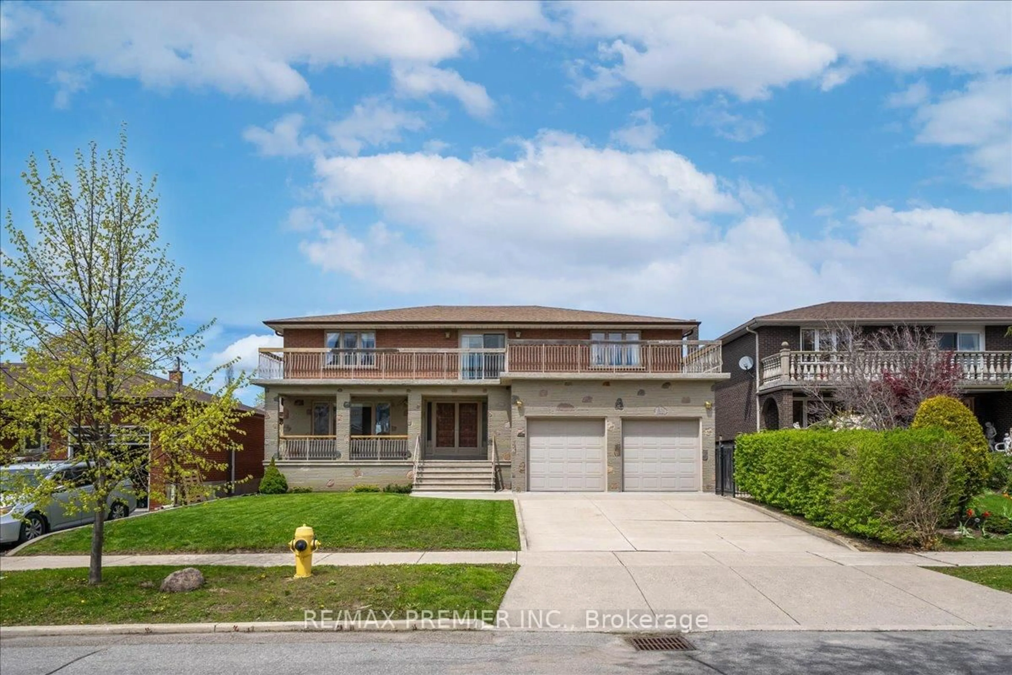 Home with brick exterior material, street for 100 Hallsport Cres, Toronto Ontario M3M 2K6